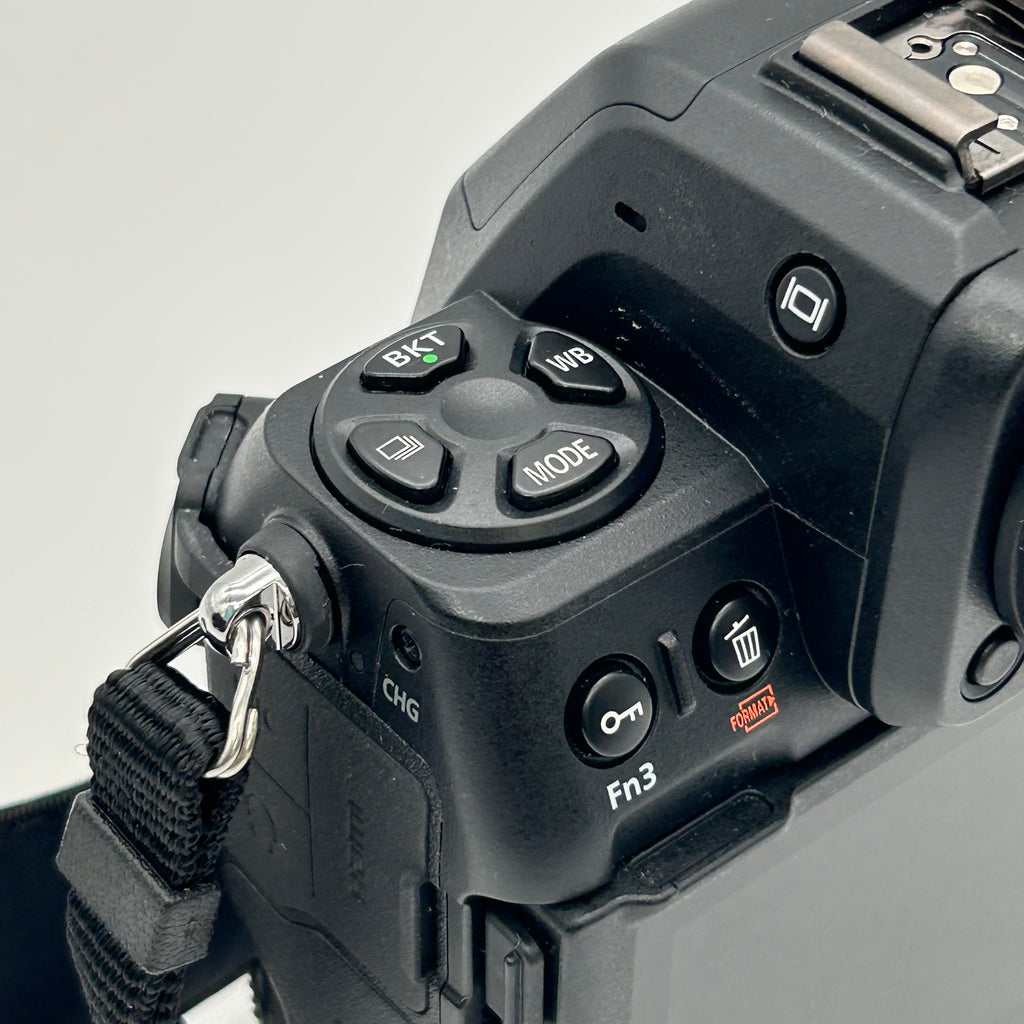 Nikon Z8 Digital Mirrorless Camera Black (Body Only) Shutter Count 784