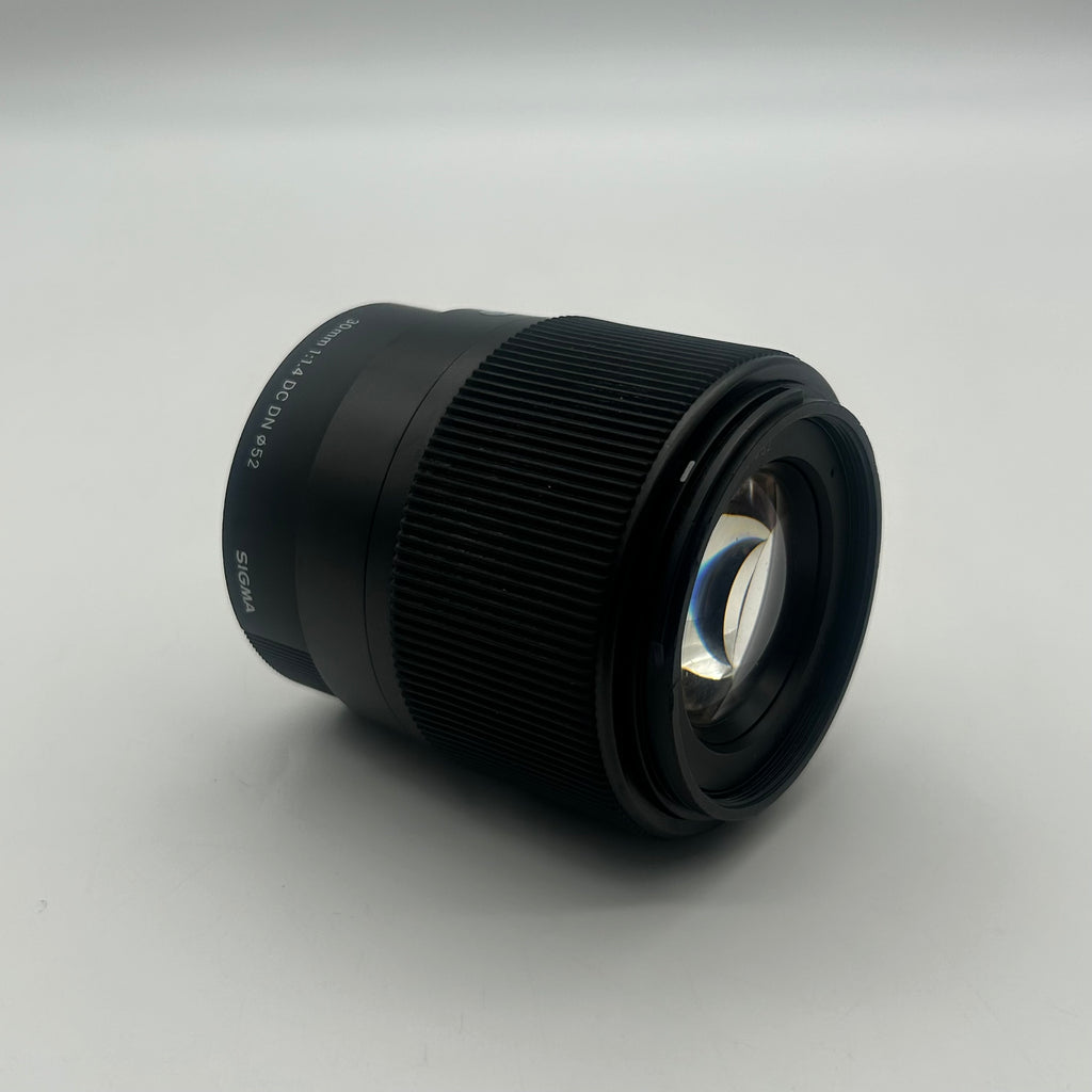 Sigma 30mm f/1.4 DC DN Contemporary Lens for Sony E-Mount (APS-C) CLEAN GLASS