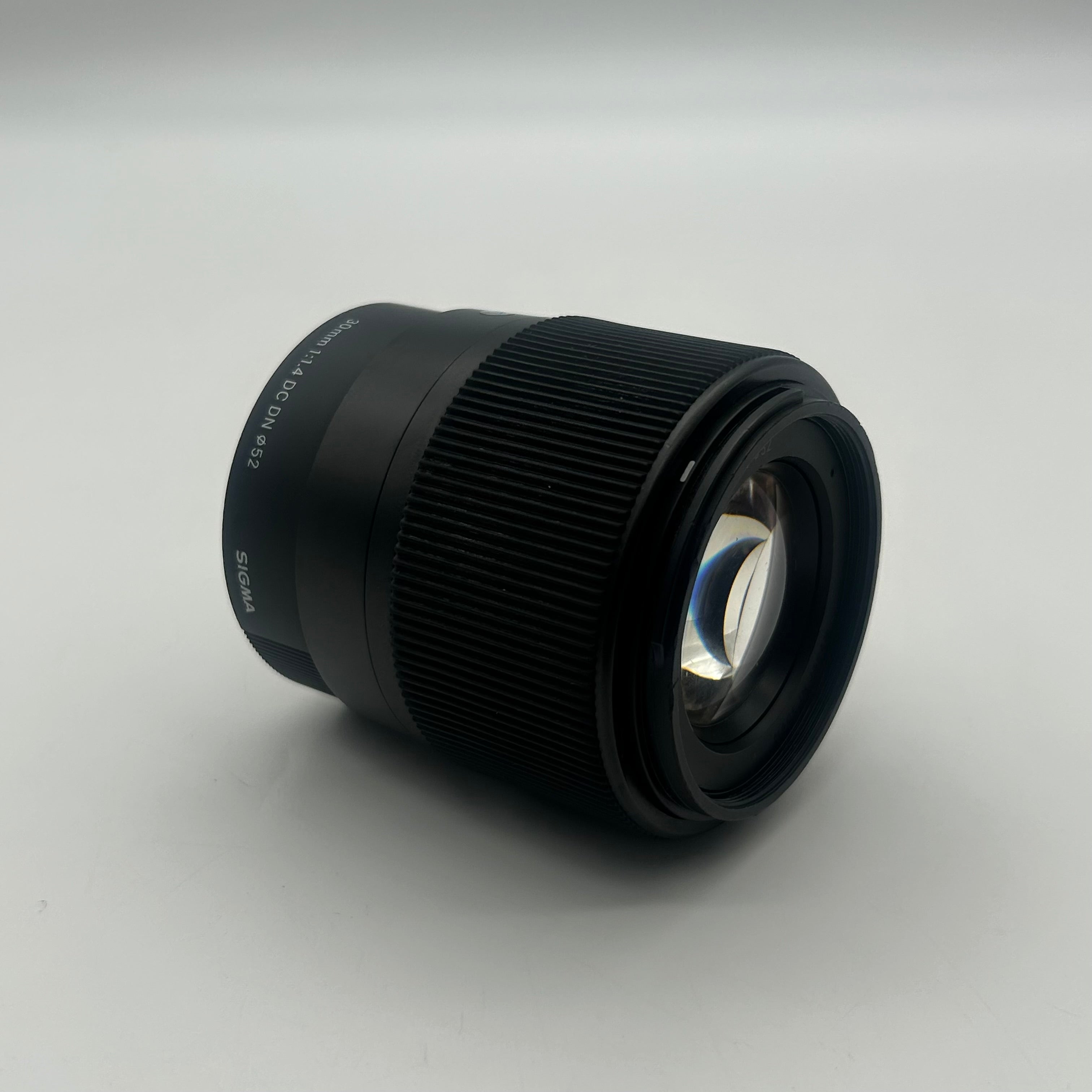 Sigma 30mm f/1.4 DC DN Contemporary Lens for Sony E-Mount (APS-C) CLEAN GLASS