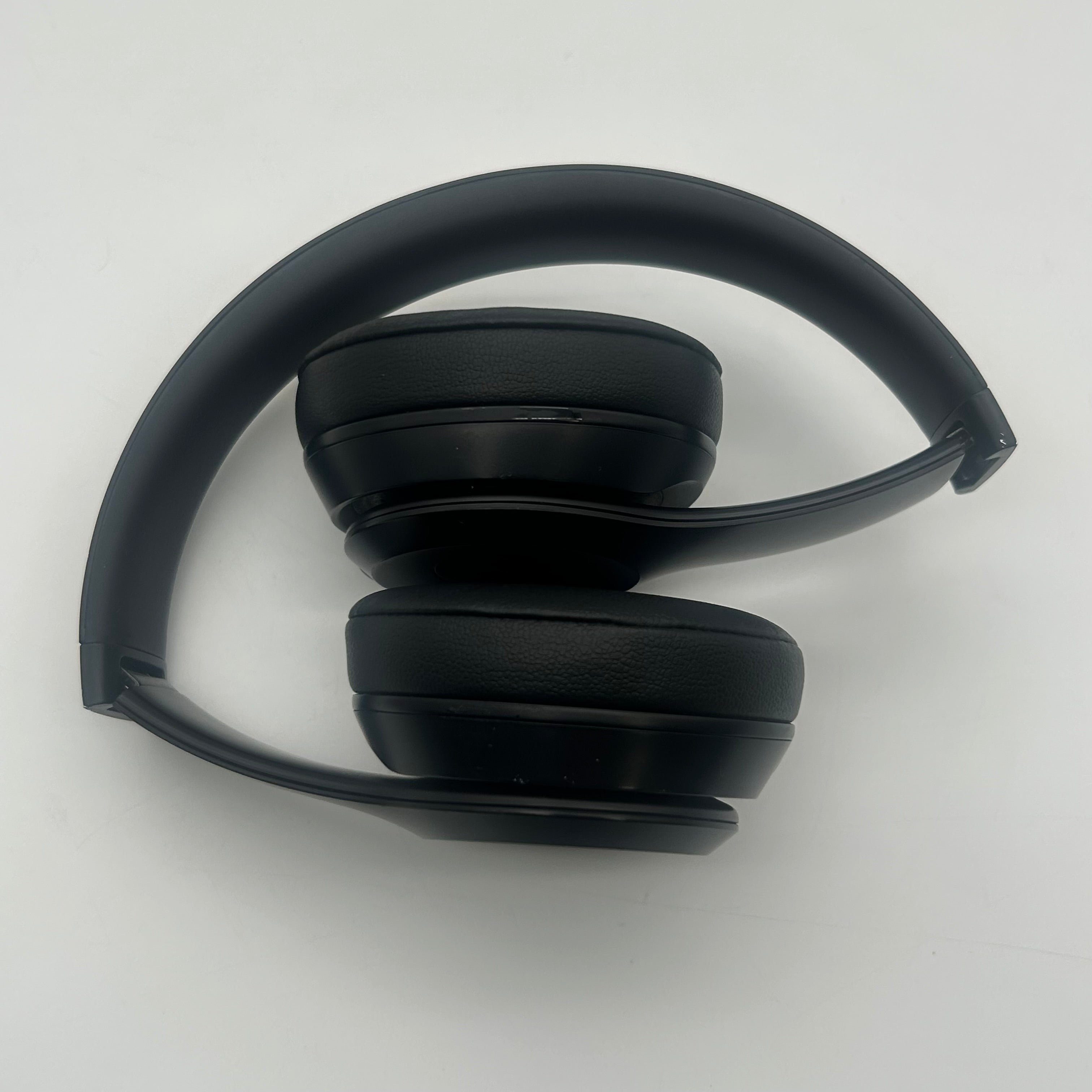 Beats by Dr. Dre Solo 3 Wireless On Ear Headphones Matte Black MX432LL/A