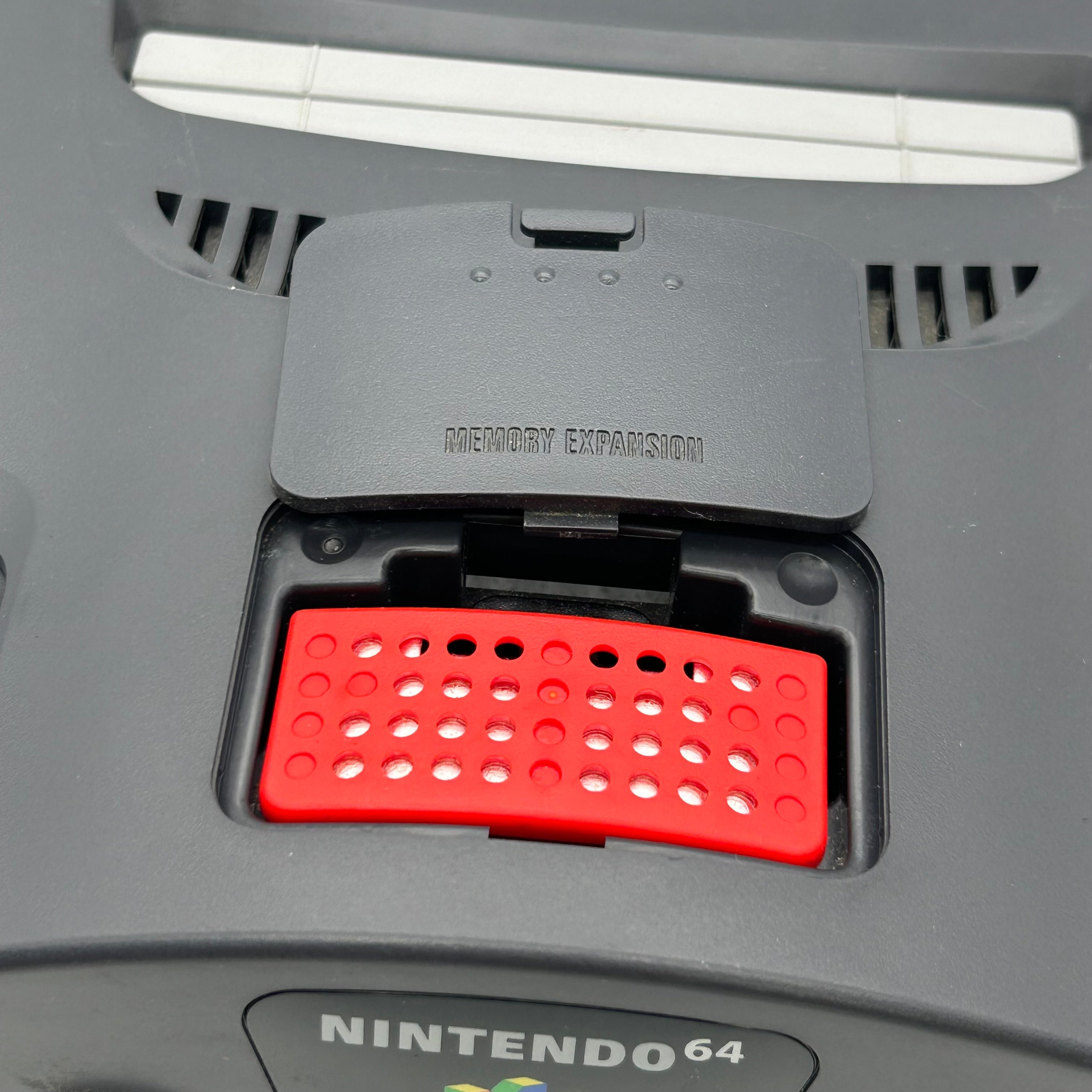 Nintendo 64 Charcoal Console N64 Bundle 3 Controllers AC Adapter Untested