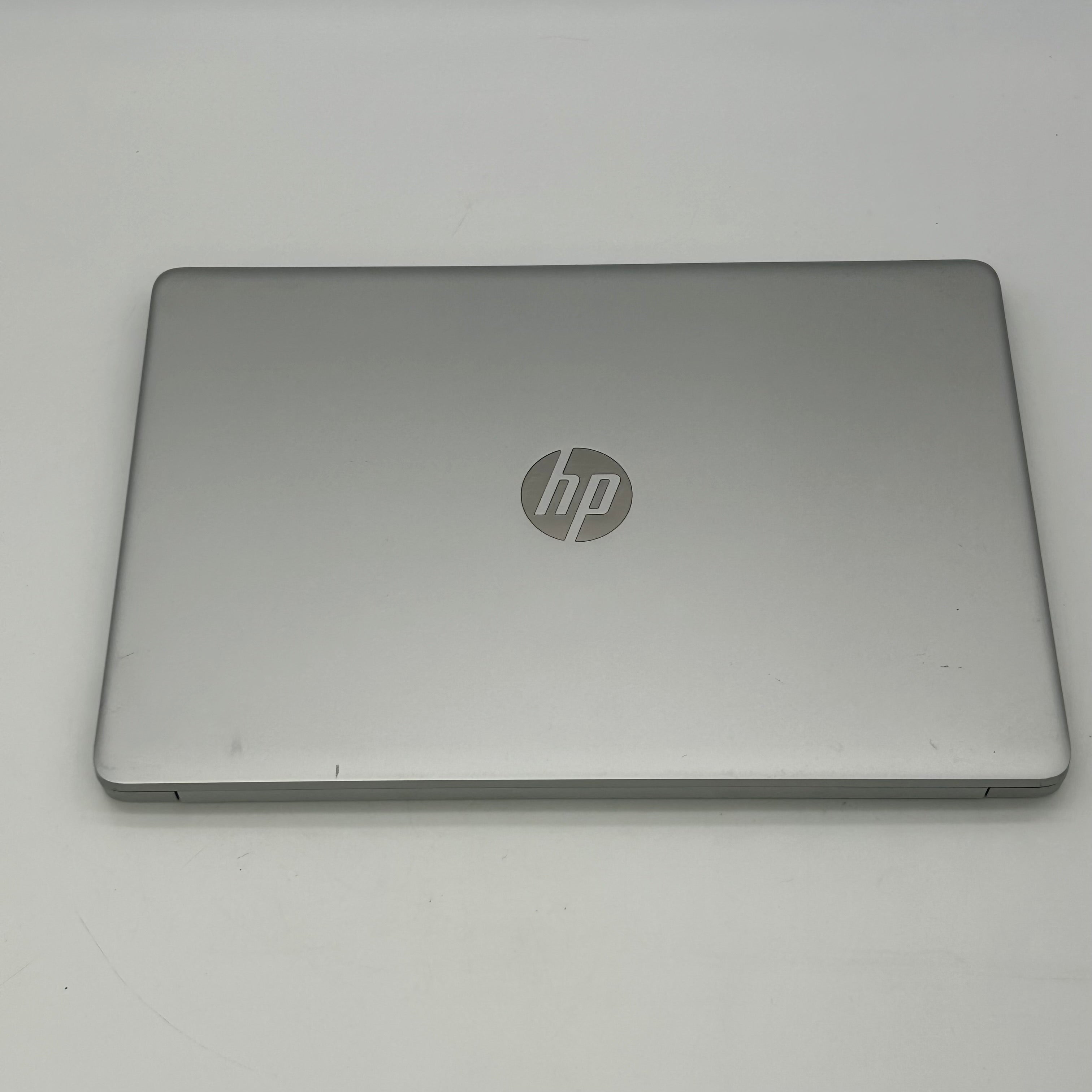 HP Laptop 15-DW1022NR Intel Celeron N4020 1.1GHz 4GB RAM 1TB HDD Windows 11