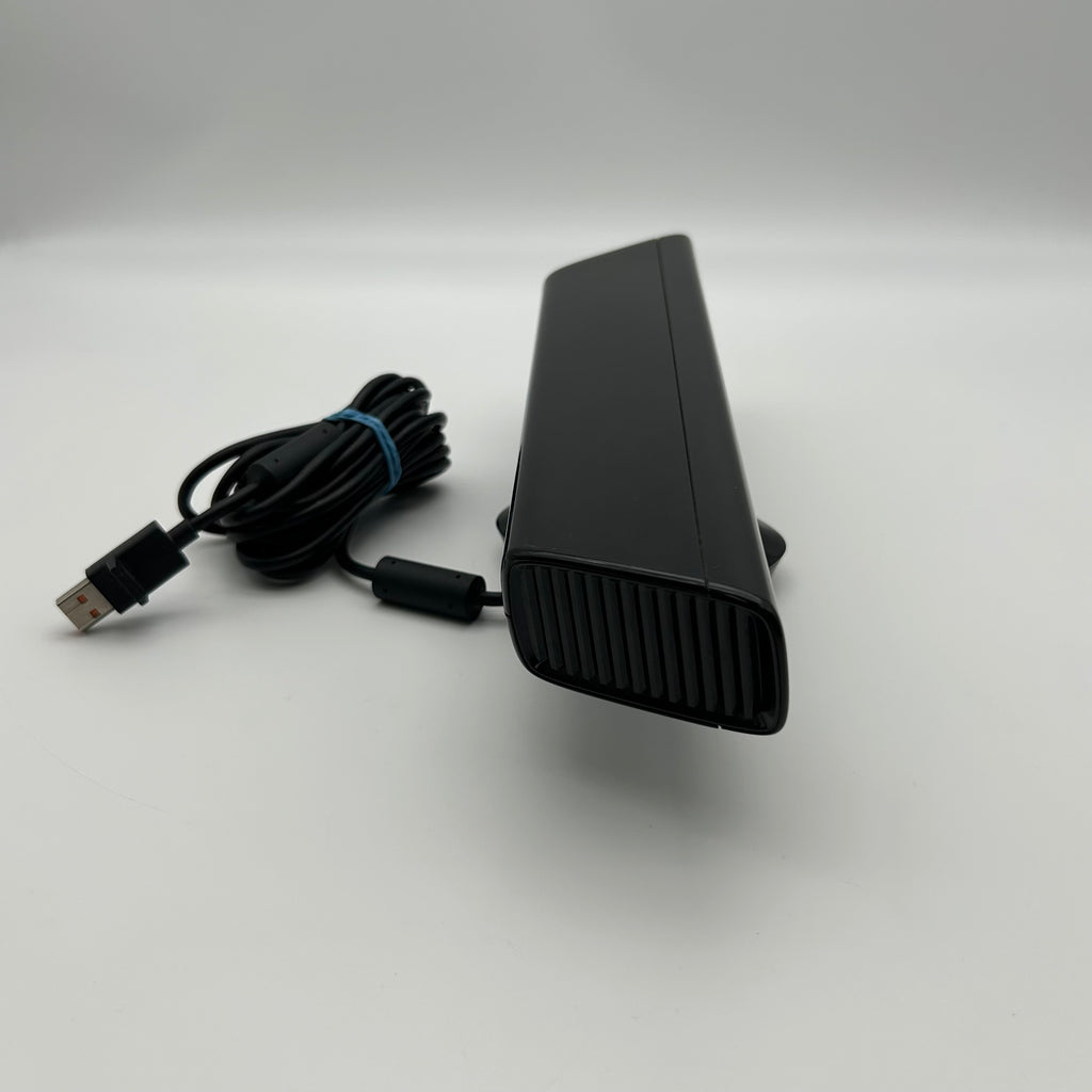 Xbox 360 S Slim Bundle 1439 Console 250GB - Used