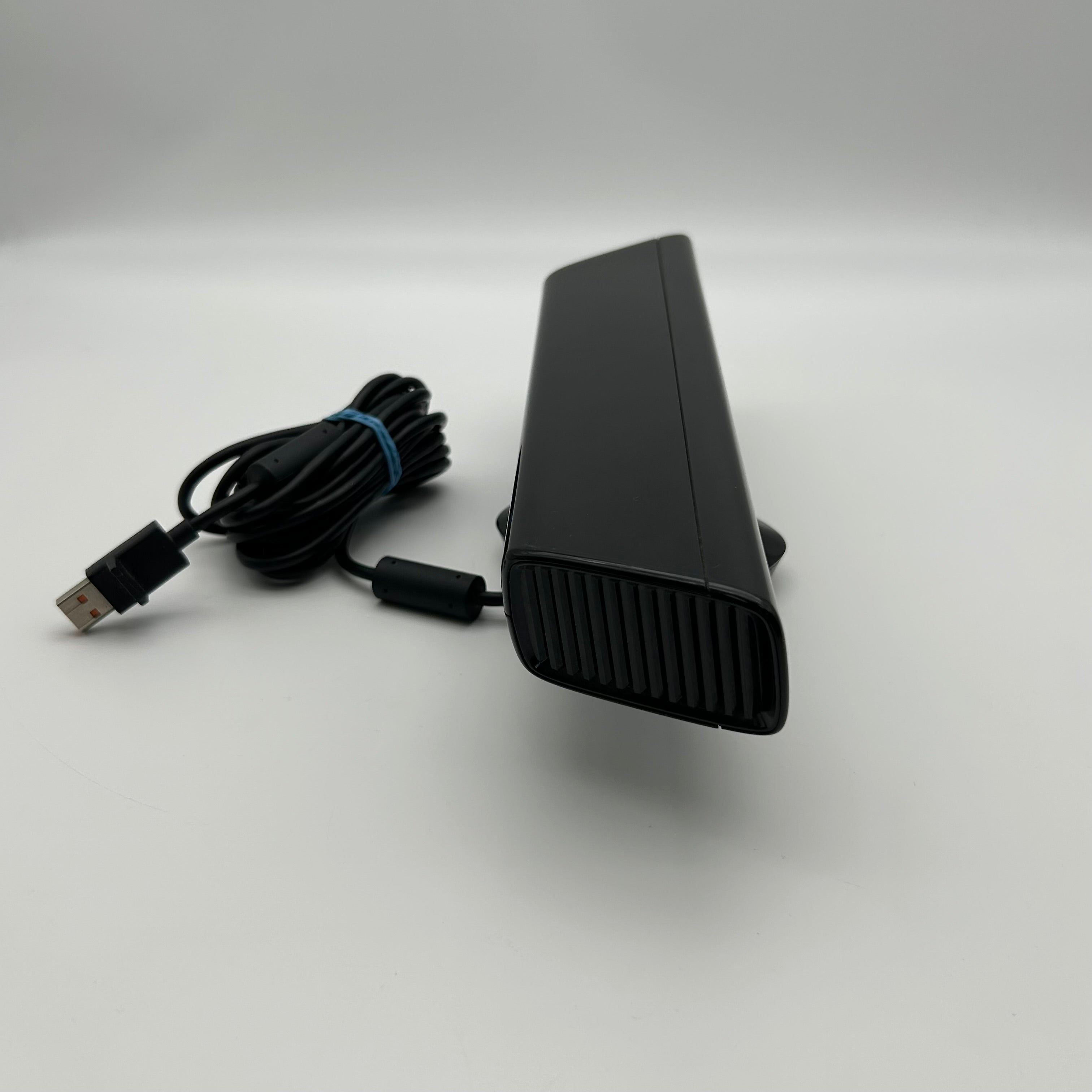 Xbox 360 S Slim Bundle 1439 Console 250GB - Used