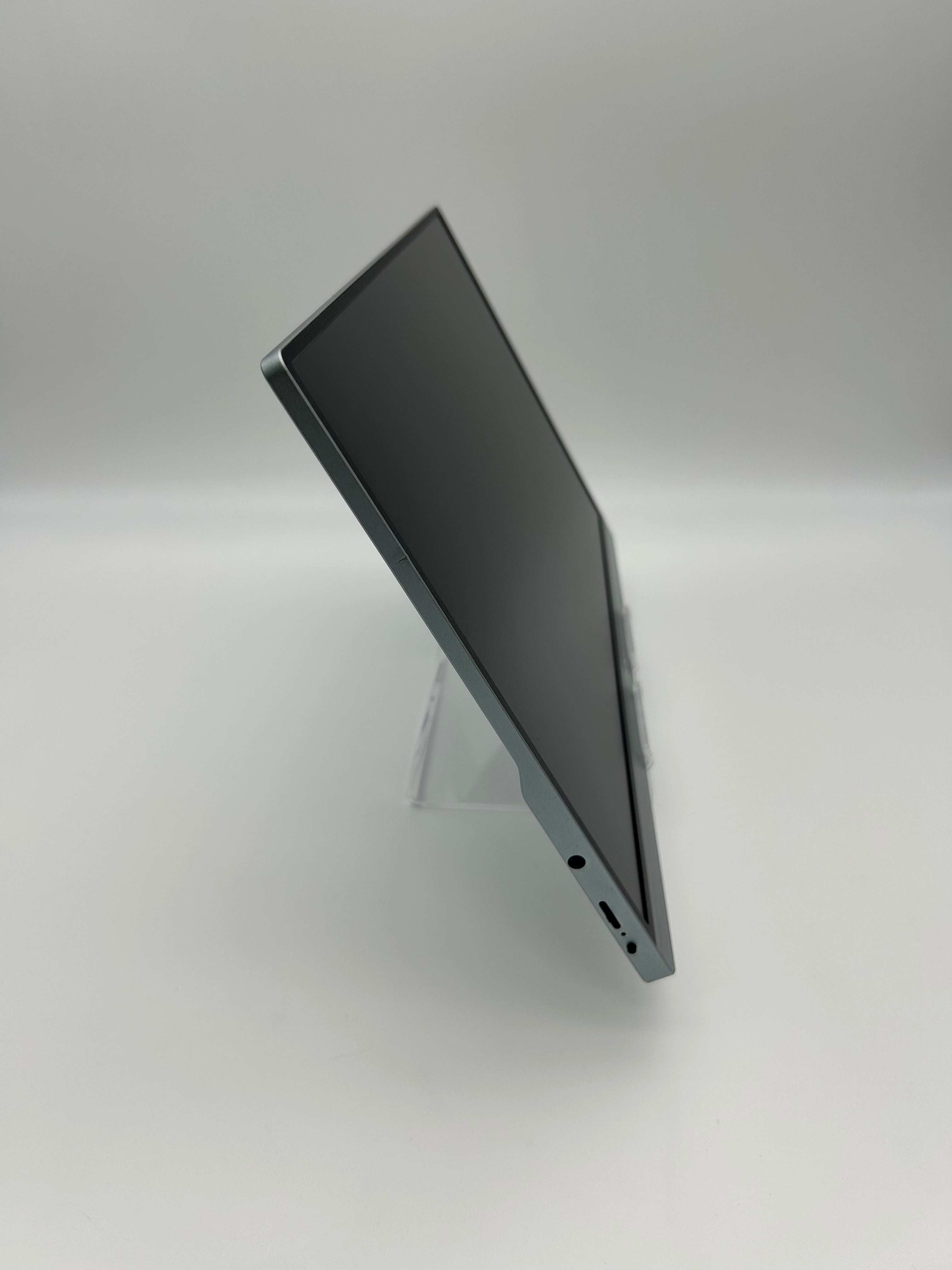 AYY 15.6" 158FCC FHD PORTABLE MONITOR ULTA THIN 1080P 60 HZ BLACK