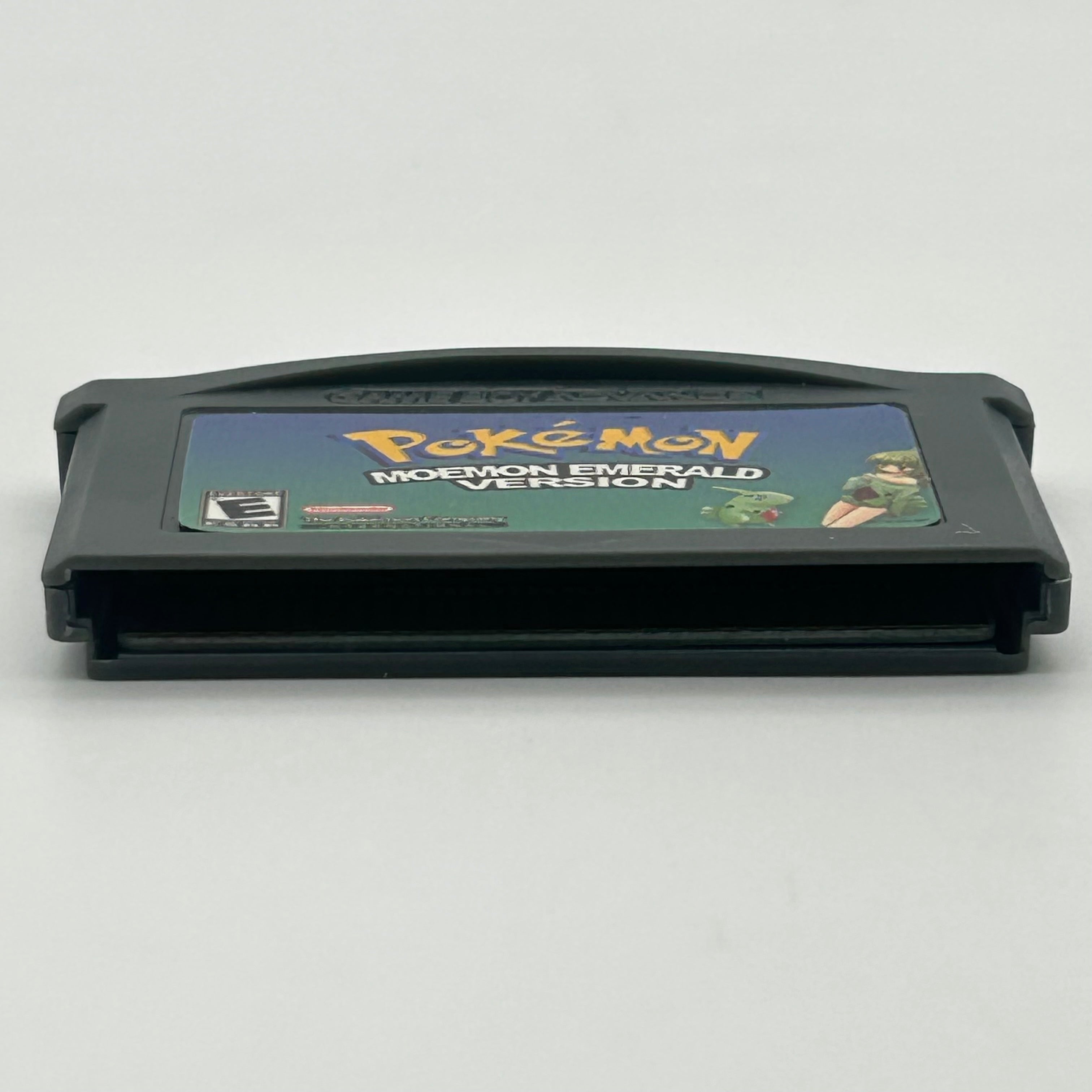 Pokémon Moemon Emerald Version - Nintendo Game Boy Advance (GBA) Game