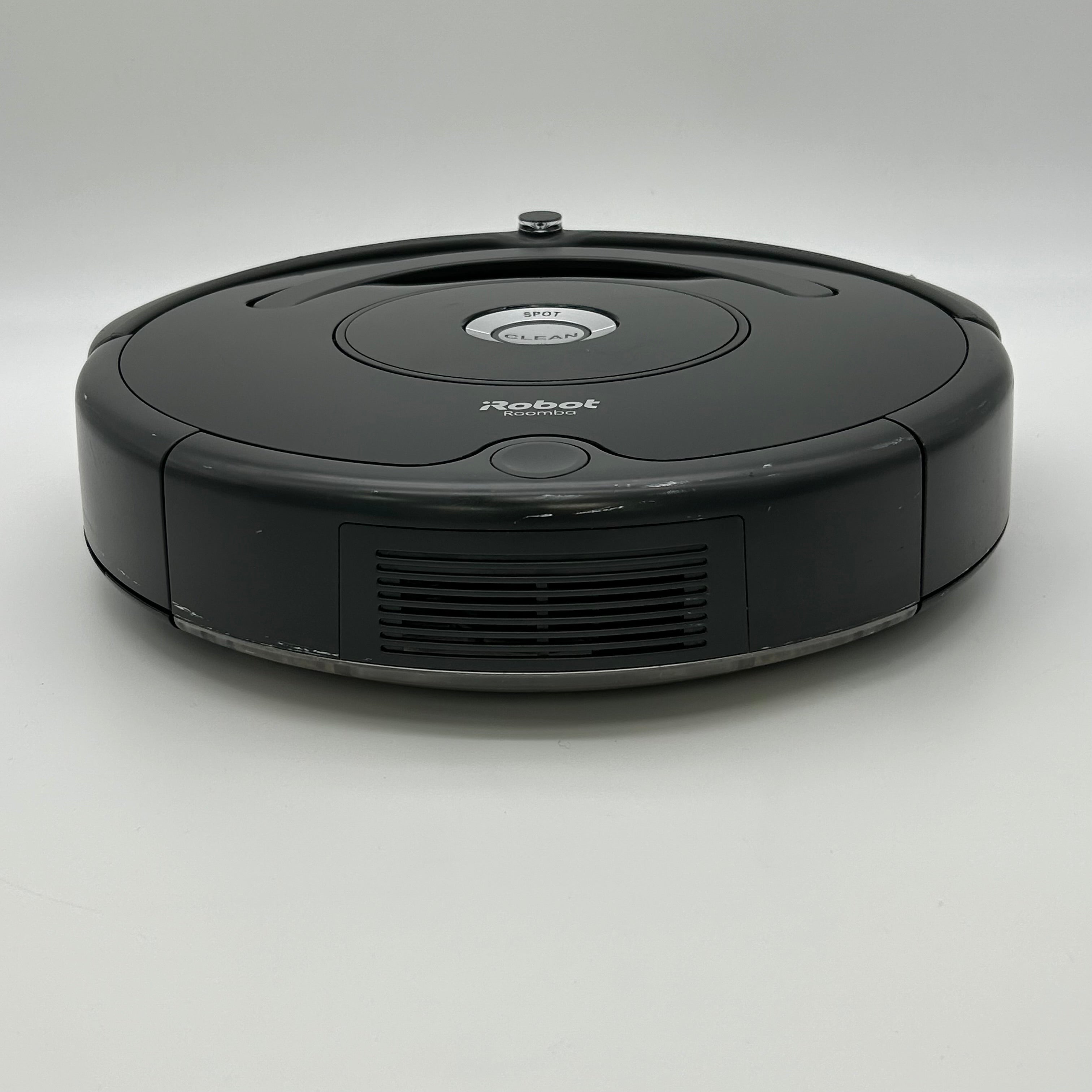 iRobot Roomba 675 Wi-Fi Connected Robot Vacuum - includes Charging Station - Black - Used