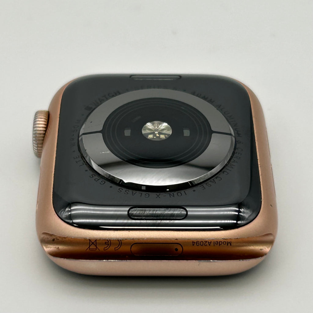 Unlocked Apple Watch Series 5 40MM Rose Gold Aluminum A2094 Face Only