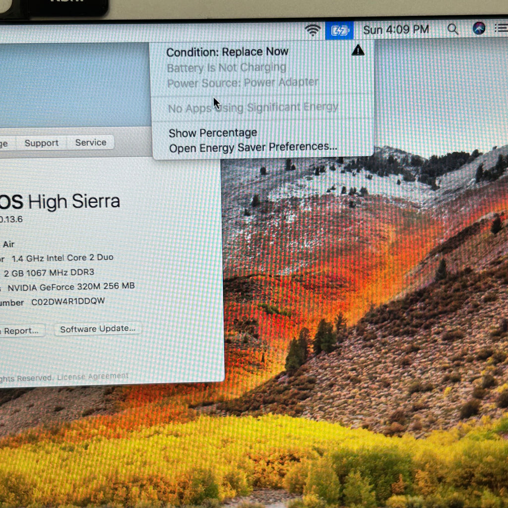 Apple MacBook Air 11" A1370 Intel Core 2 Duo 2GB RAM 128GB - *READ*
