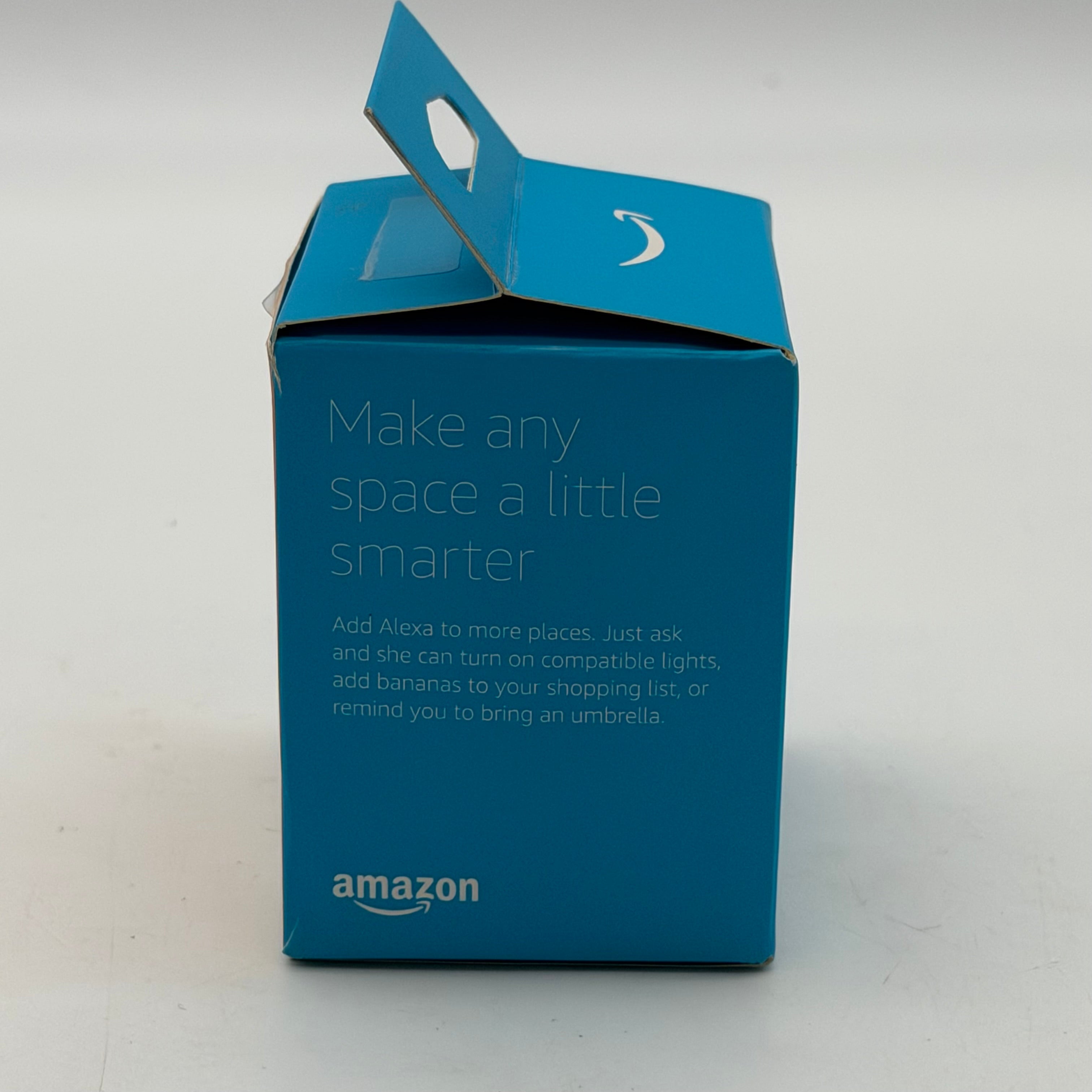 Amazon Echo Flex Smart Speaker Plug-In, Alexa WiFi, USB, Bluetooth