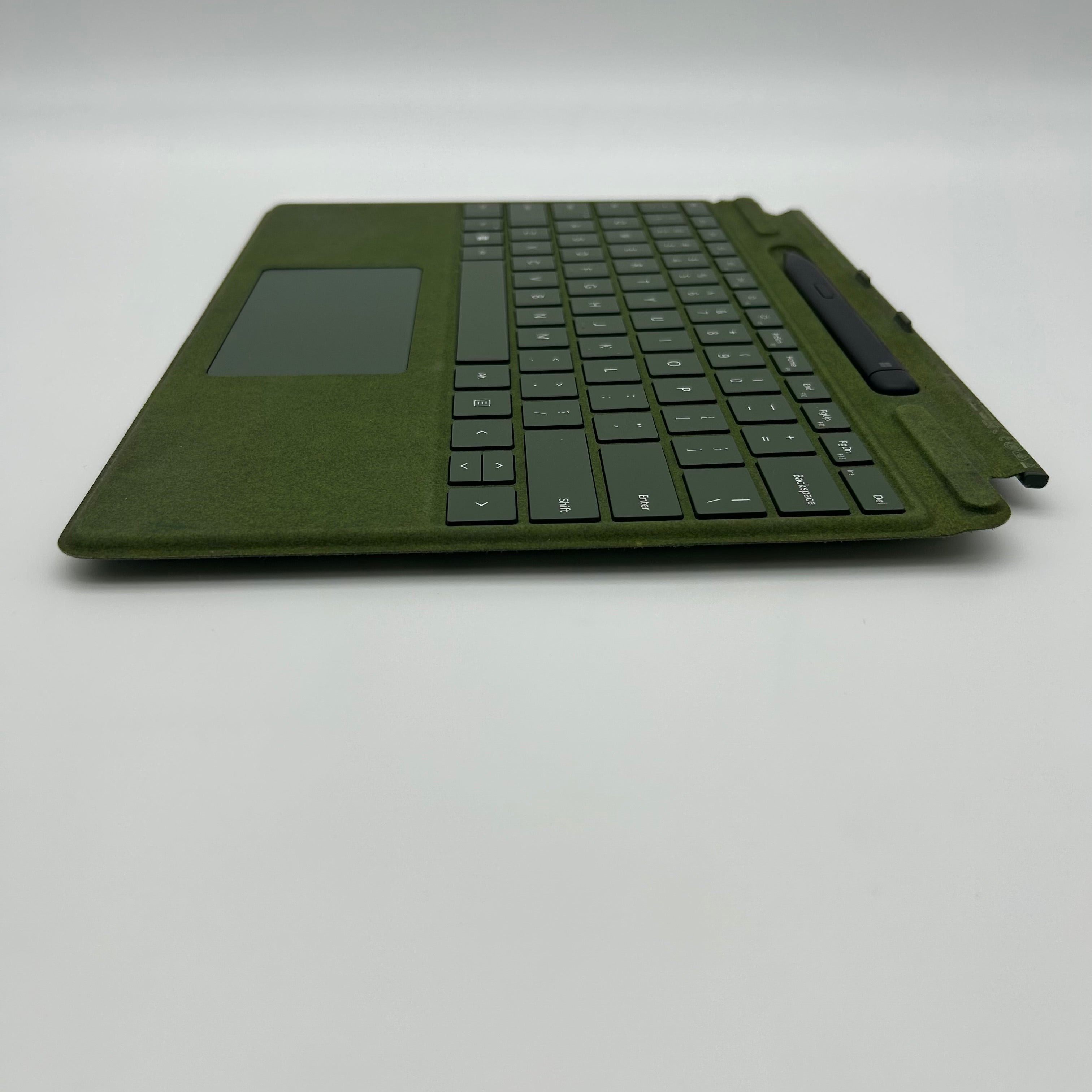 Microsoft Signature Keyboard with Slim Pen 2 Used
