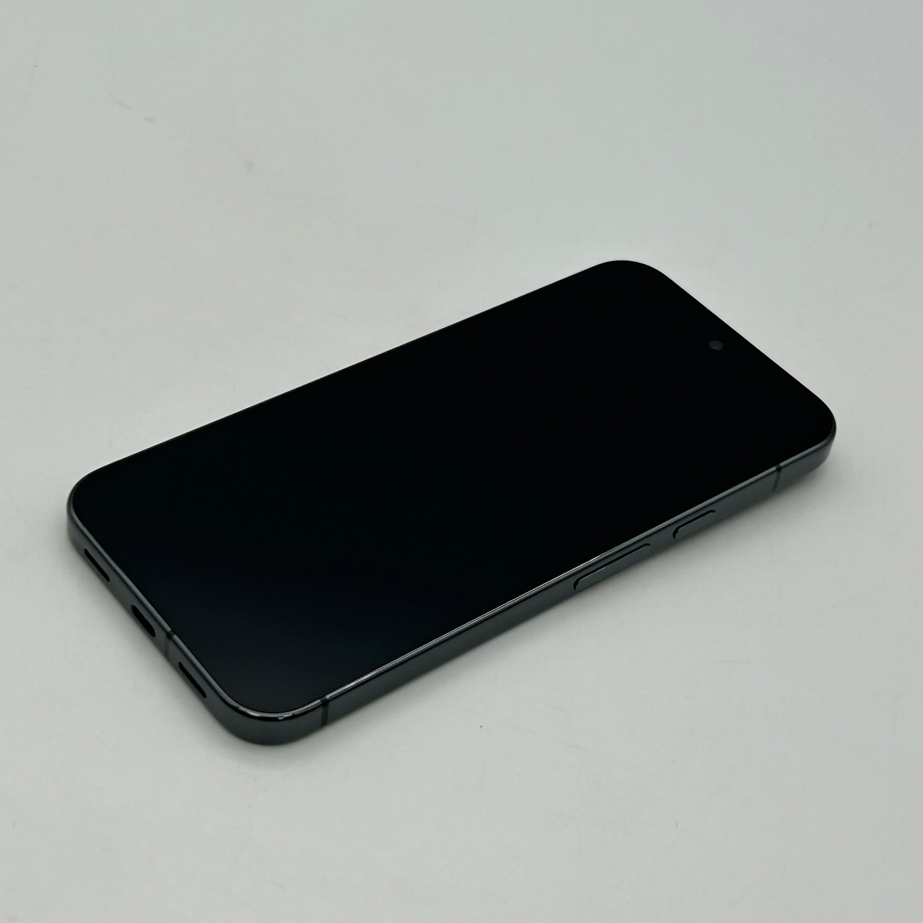 Google Pixel 10 Pro XL - 256GB - Dark Gray (AT&T) - For Parts Only