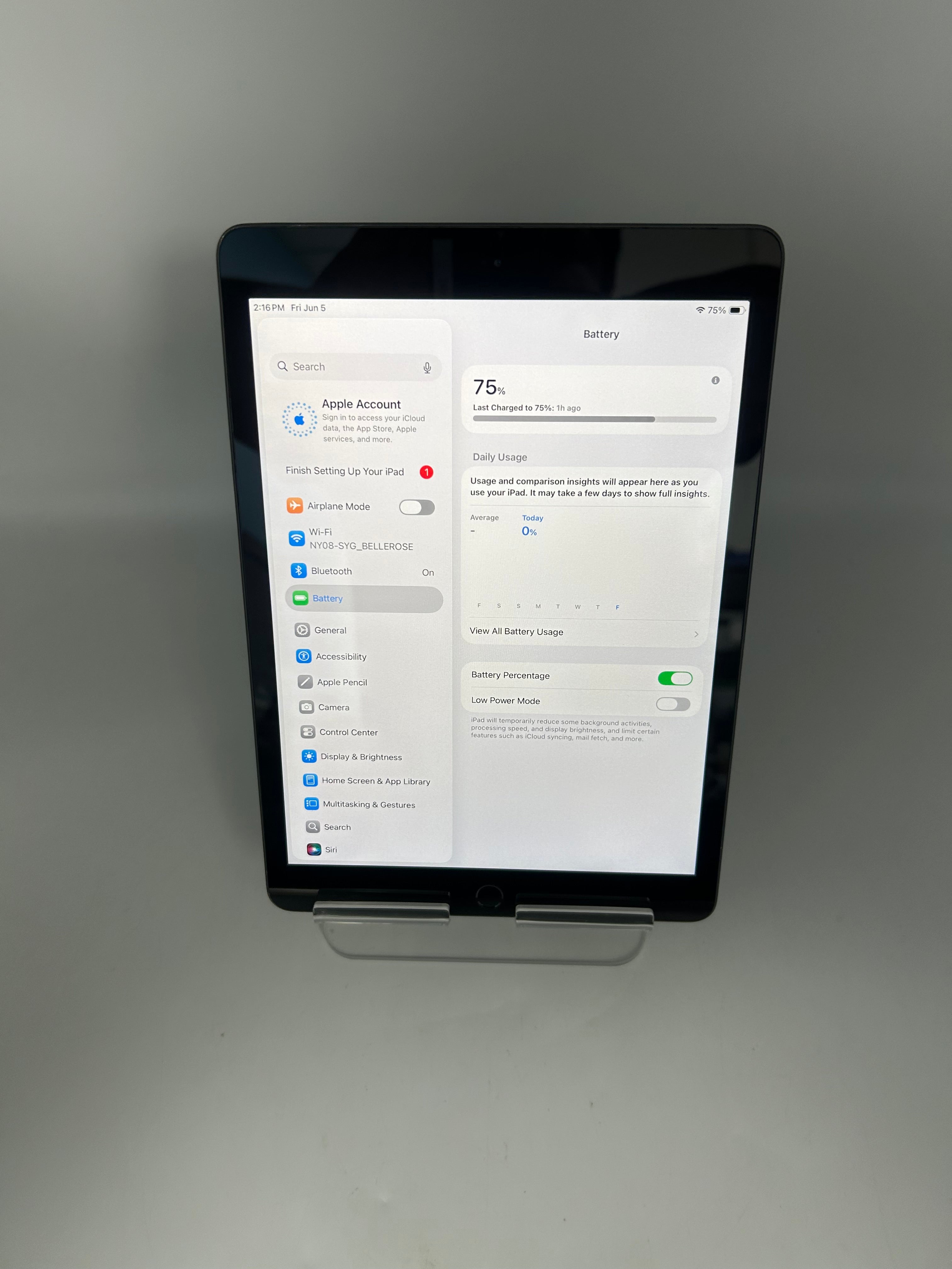 Apple iPad 8th Gen A2270 32GB Wi-Fi Space Gray