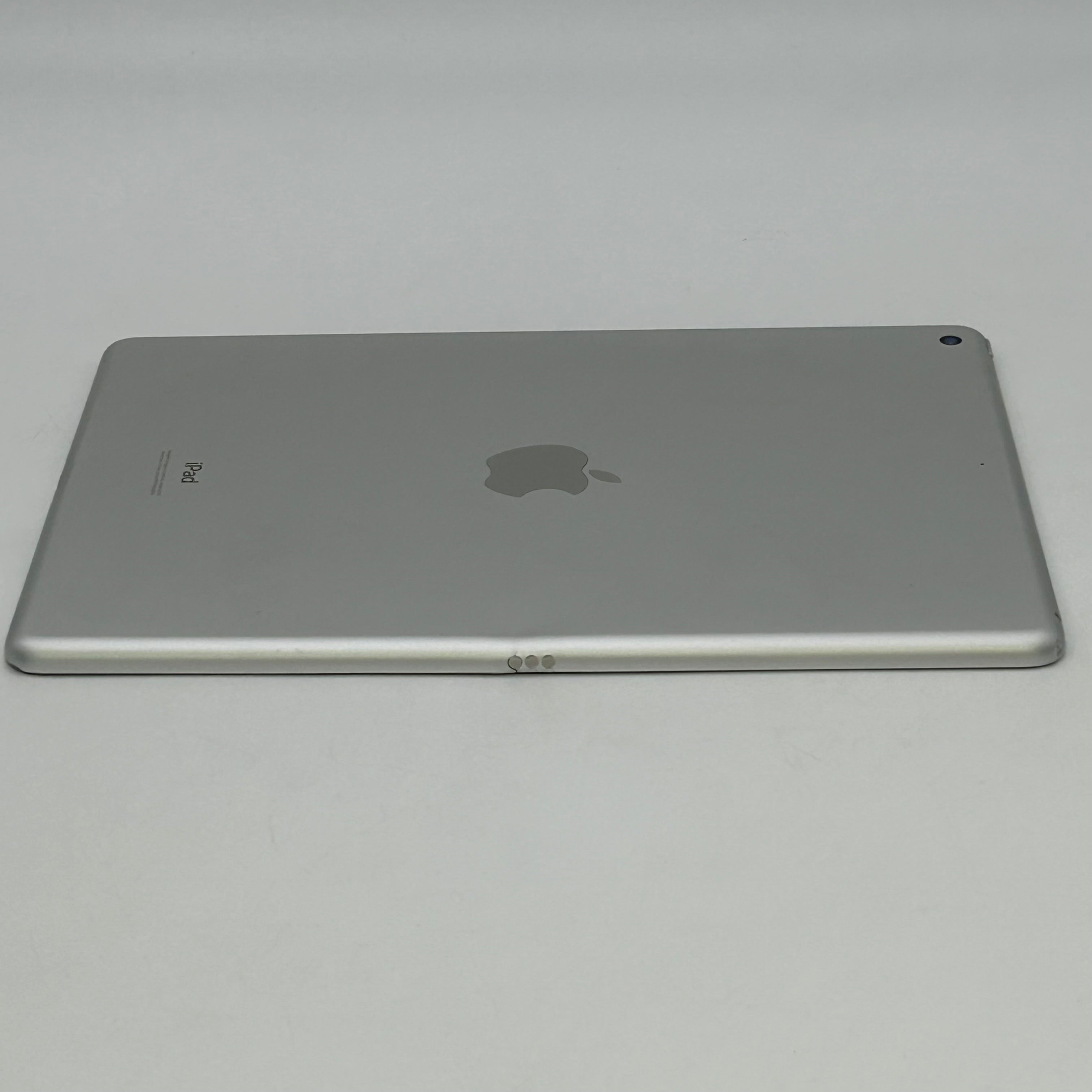 Apple iPad 8th Gen A2270 (Wi-Fi) - 128GB - Silver