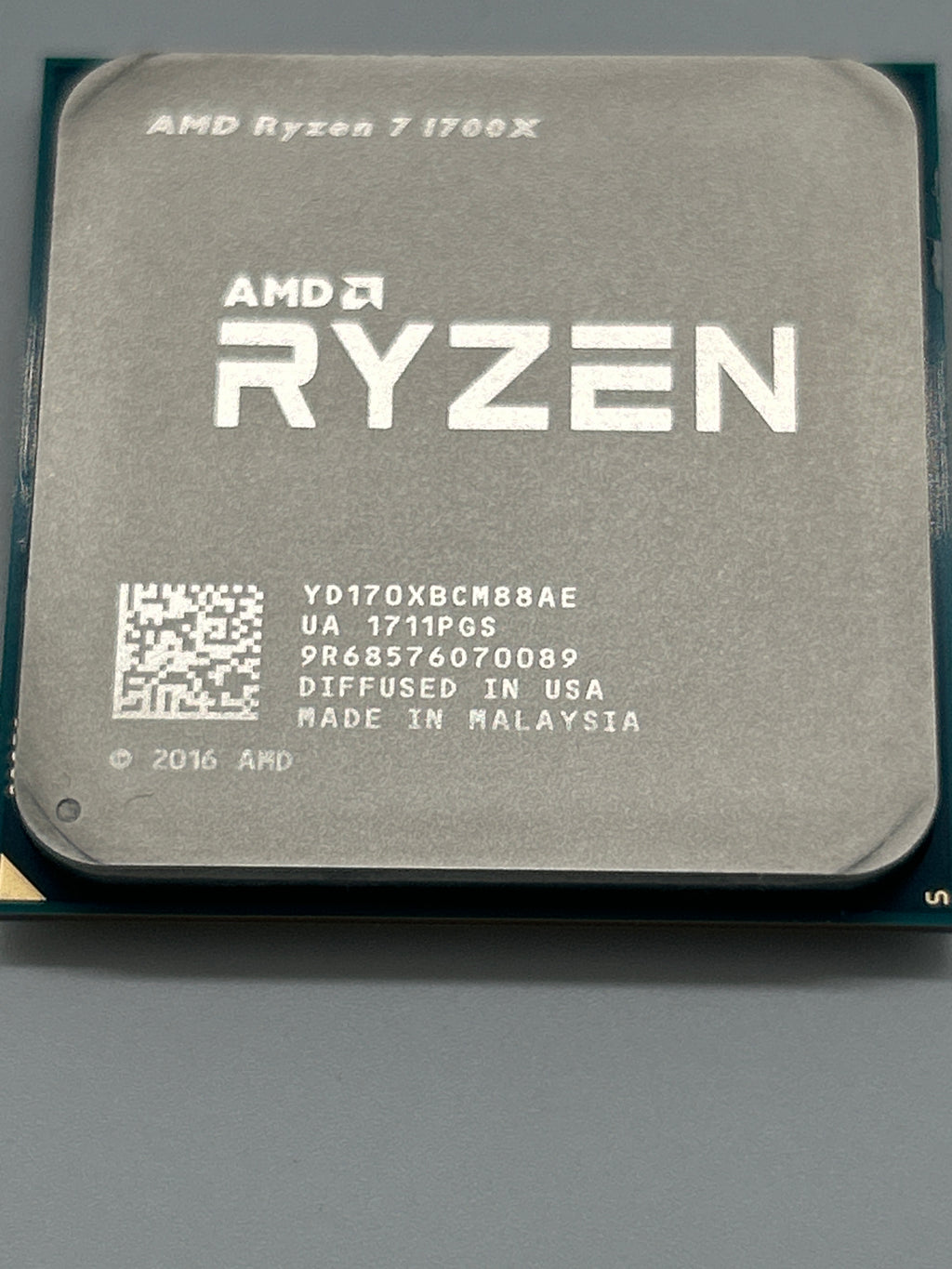 AMD Ryzen 7 1700X 3.4GHz Eight Core Processor Silver - Used