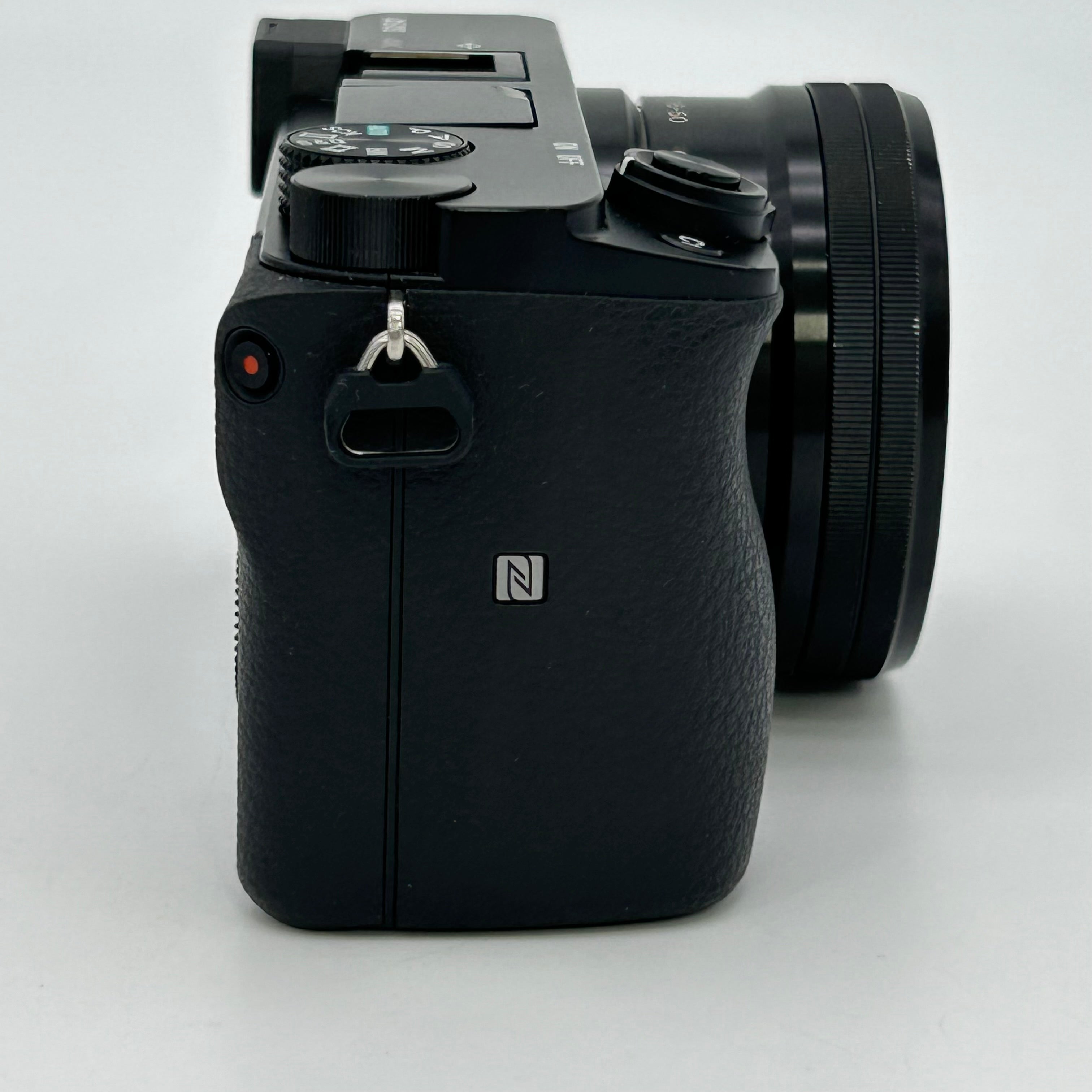 Sony Alpha A6100 APS-C Mirrorless Interchangeable-Lens Camera with 16-50mm - Black - Used