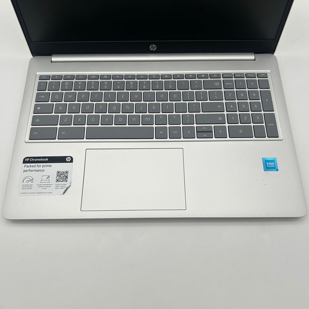 HP Chromebook 15a-nb0013dx - 15.6" Intel N200 3.2 GHz, 8GB RAM, 64GB w/ Charger