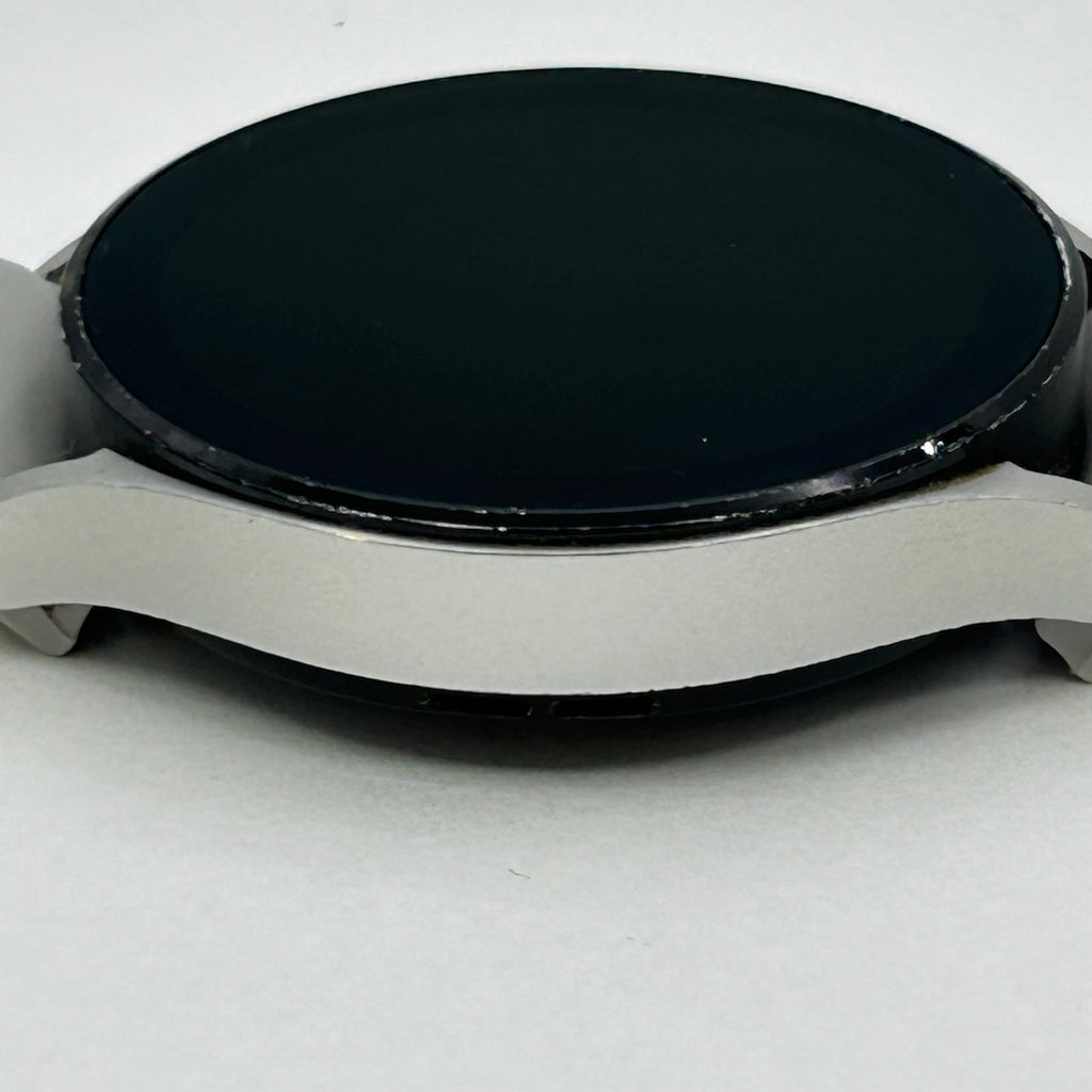 Samsung Galaxy Watch4 44mm Silver Gray SM-R870 Wi-Fi GPS Smart Watch + Cable