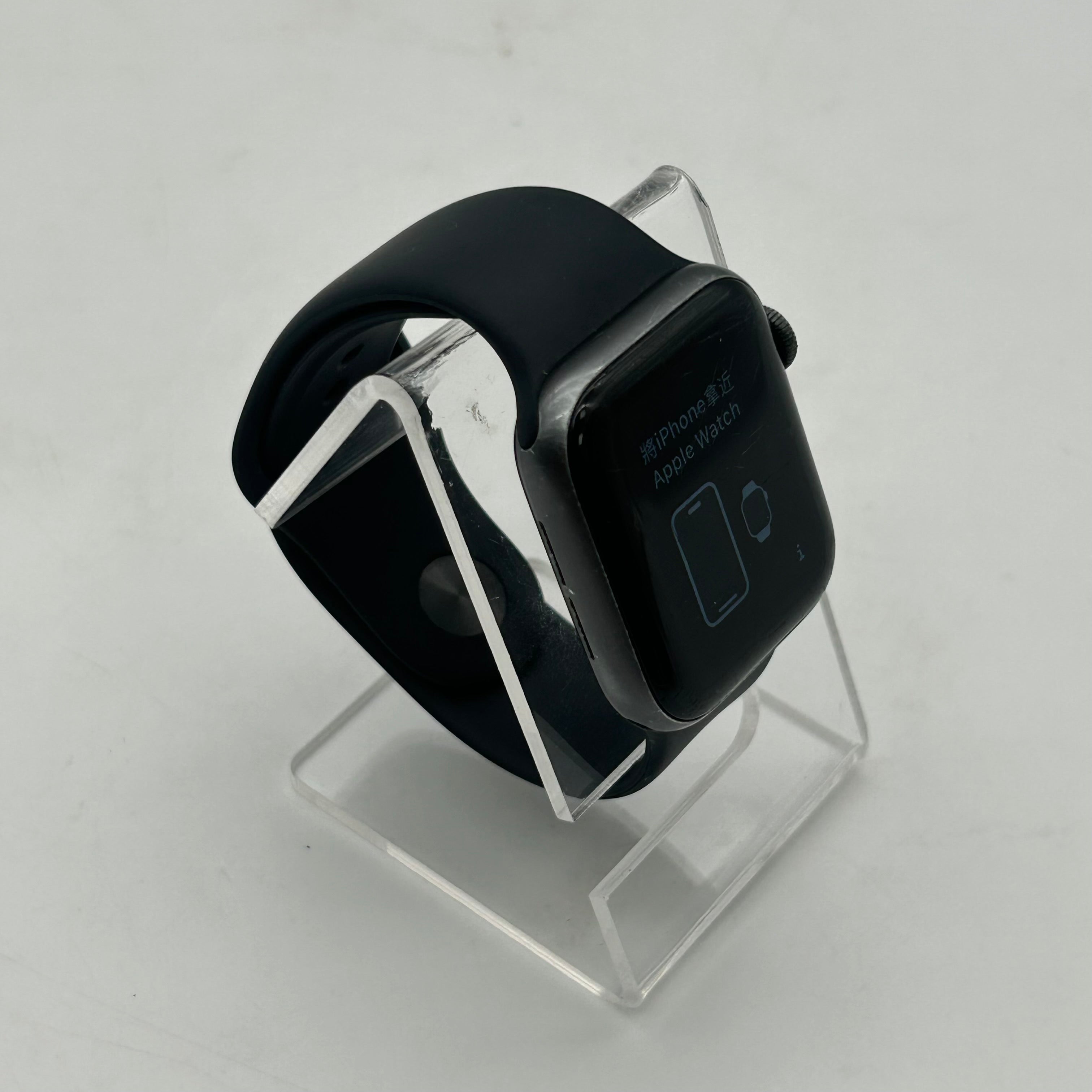 GPS Only Apple Watch Series 5 40MM Space Gray Aluminum Black Sport Band A2092