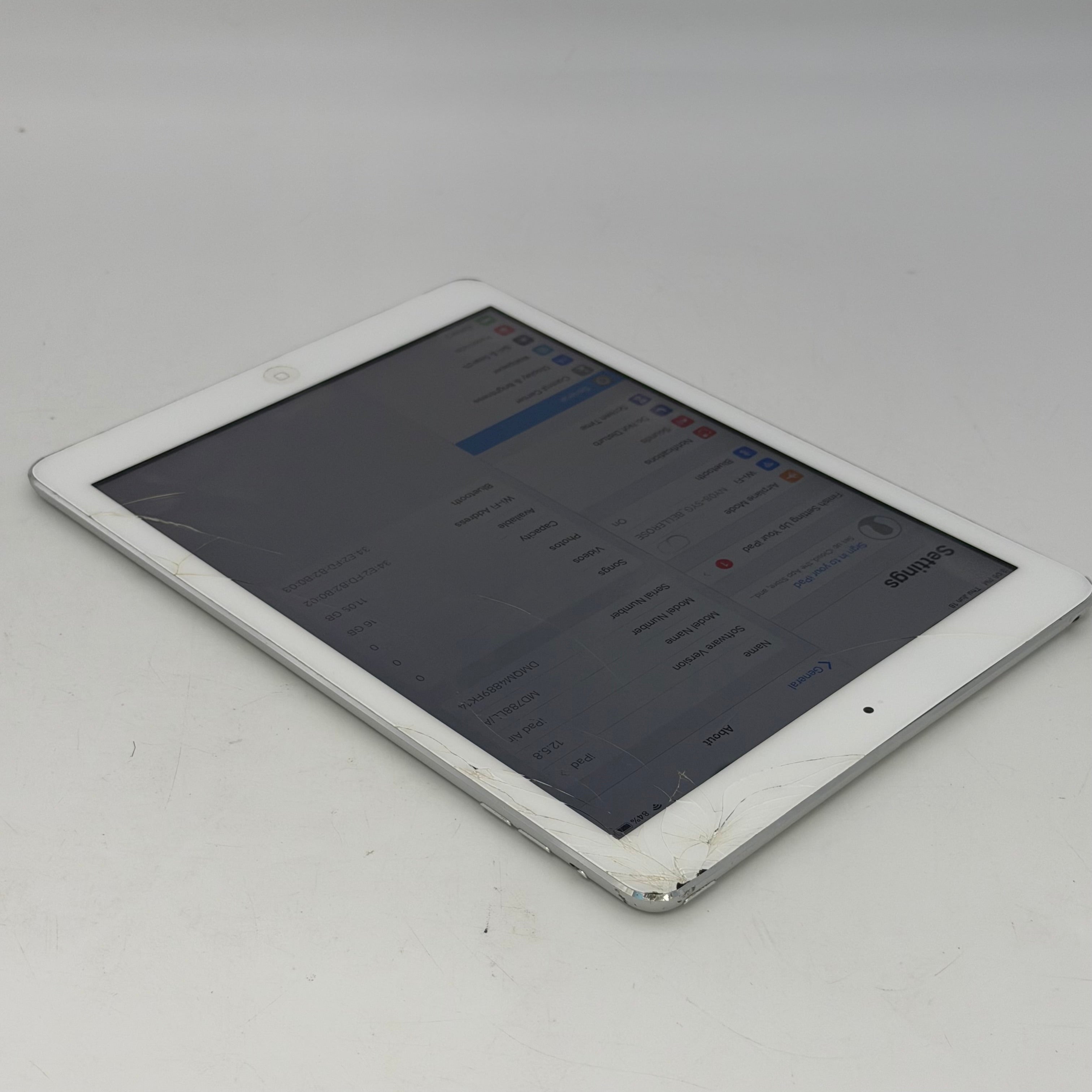 Apple iPad Air 1st Gen A1474 32GB Wi-Fi Only READ