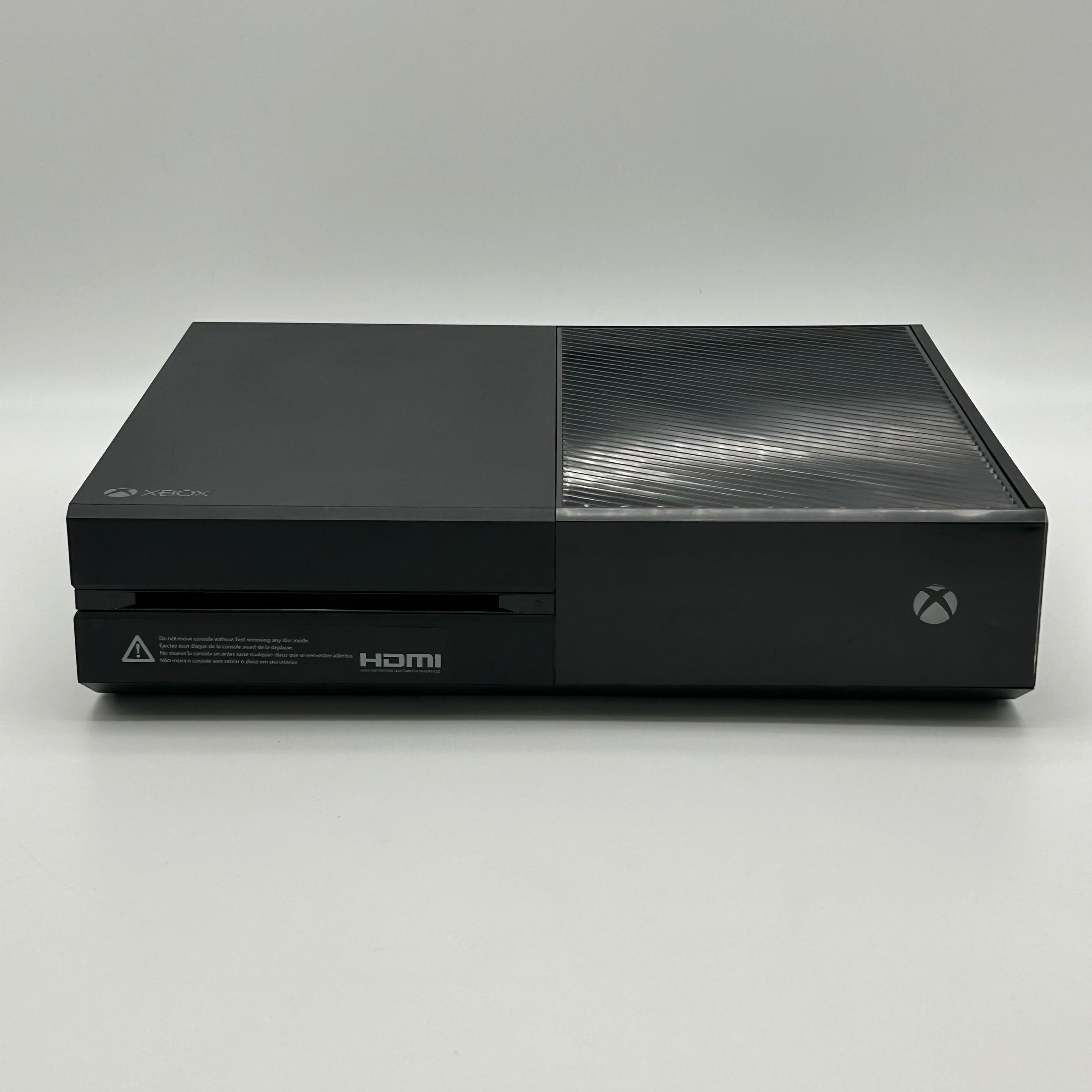 Microsoft Xbox One (1540) 500GB Console Bundle, 1 Controller + 6 Games Black - Used