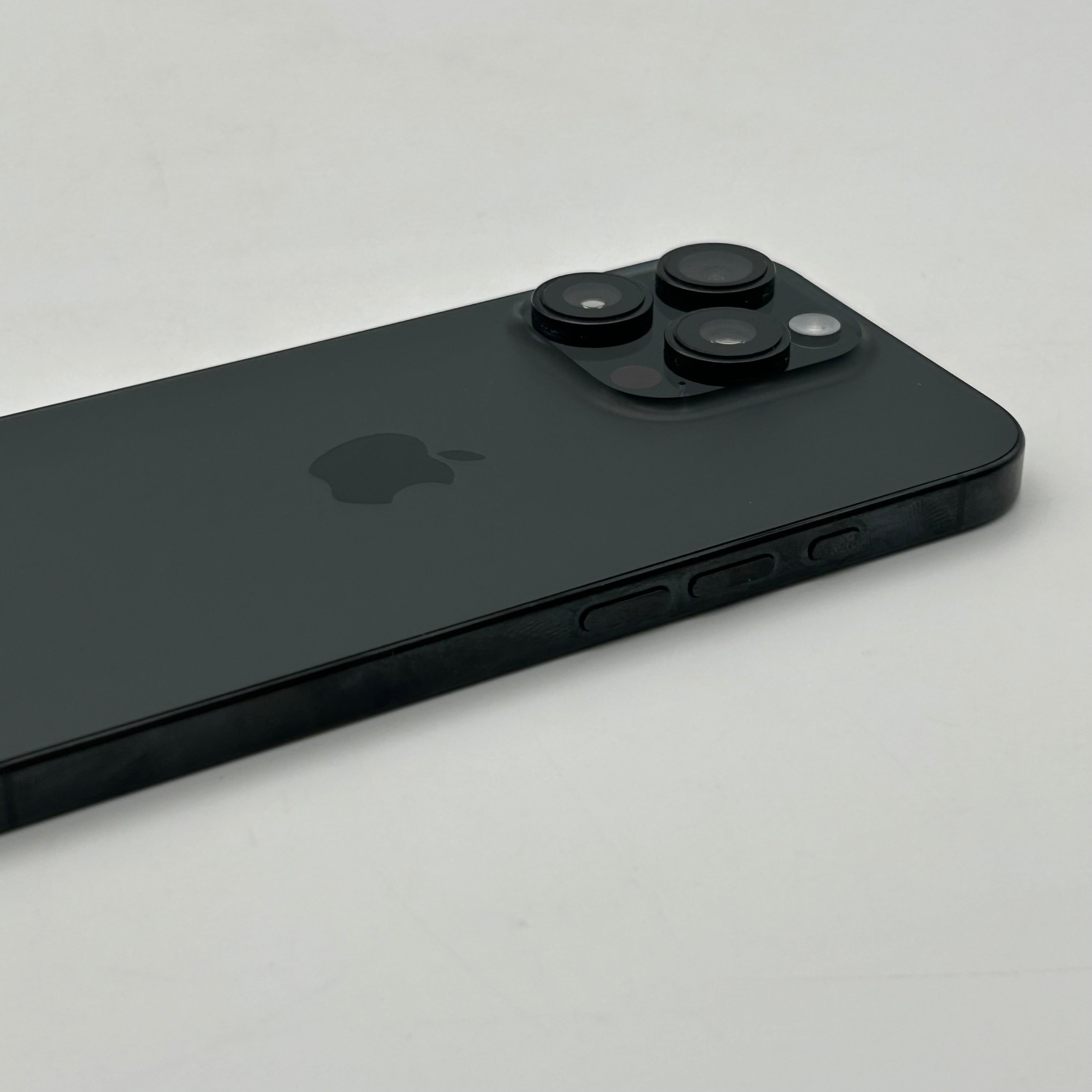 Apple iPhone 16 Pro - 128GB - Black Titanium (AT&T) - 100%BH - Read