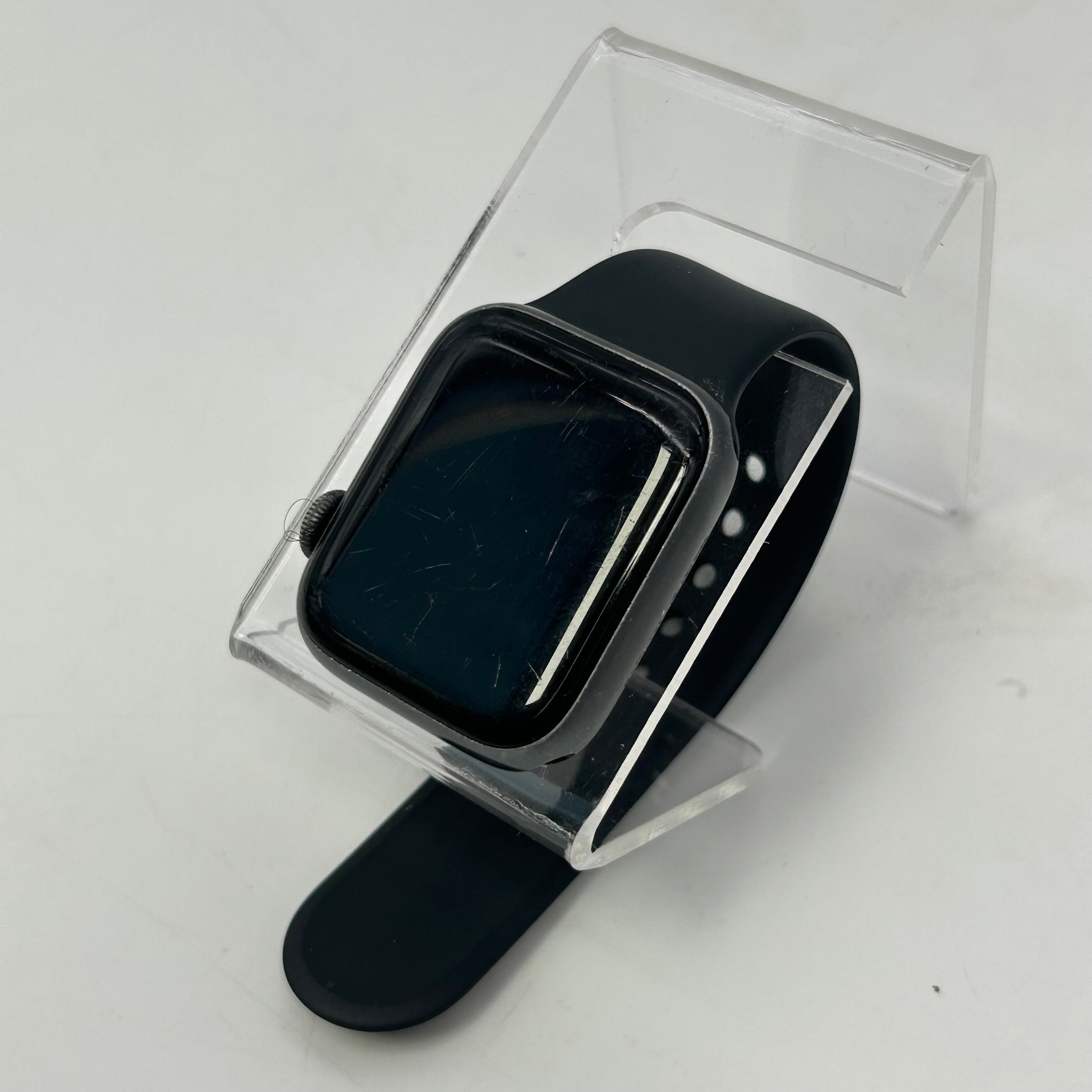 GPS Only Apple Watch Series 5 40MM Space Gray Aluminum Black Sport Band A2092