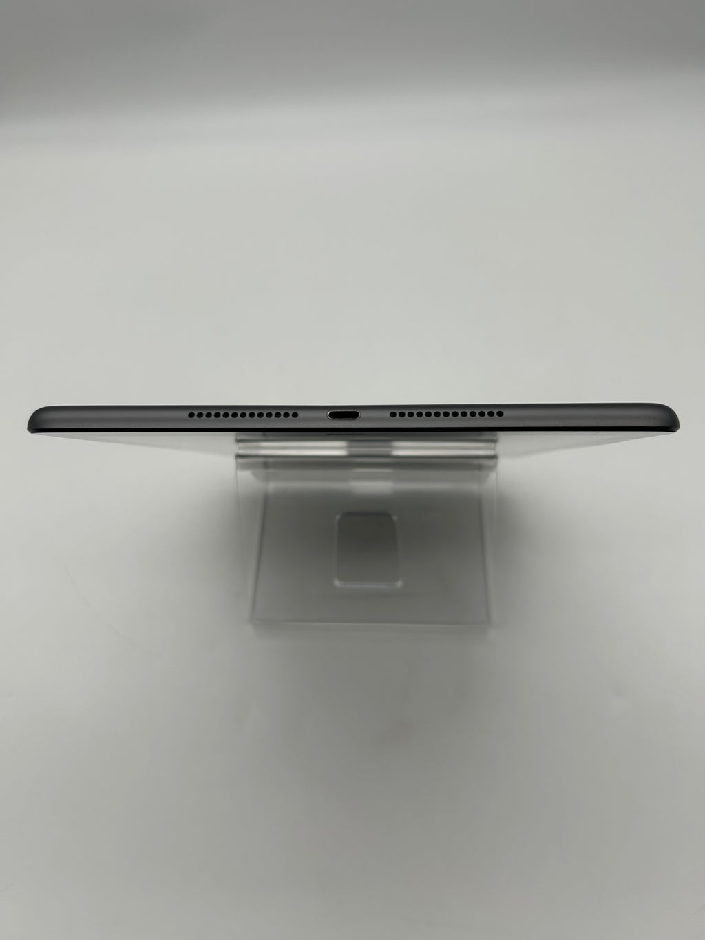 Apple iPad 8th Gen A2270 32GB Wi-Fi Space Gray