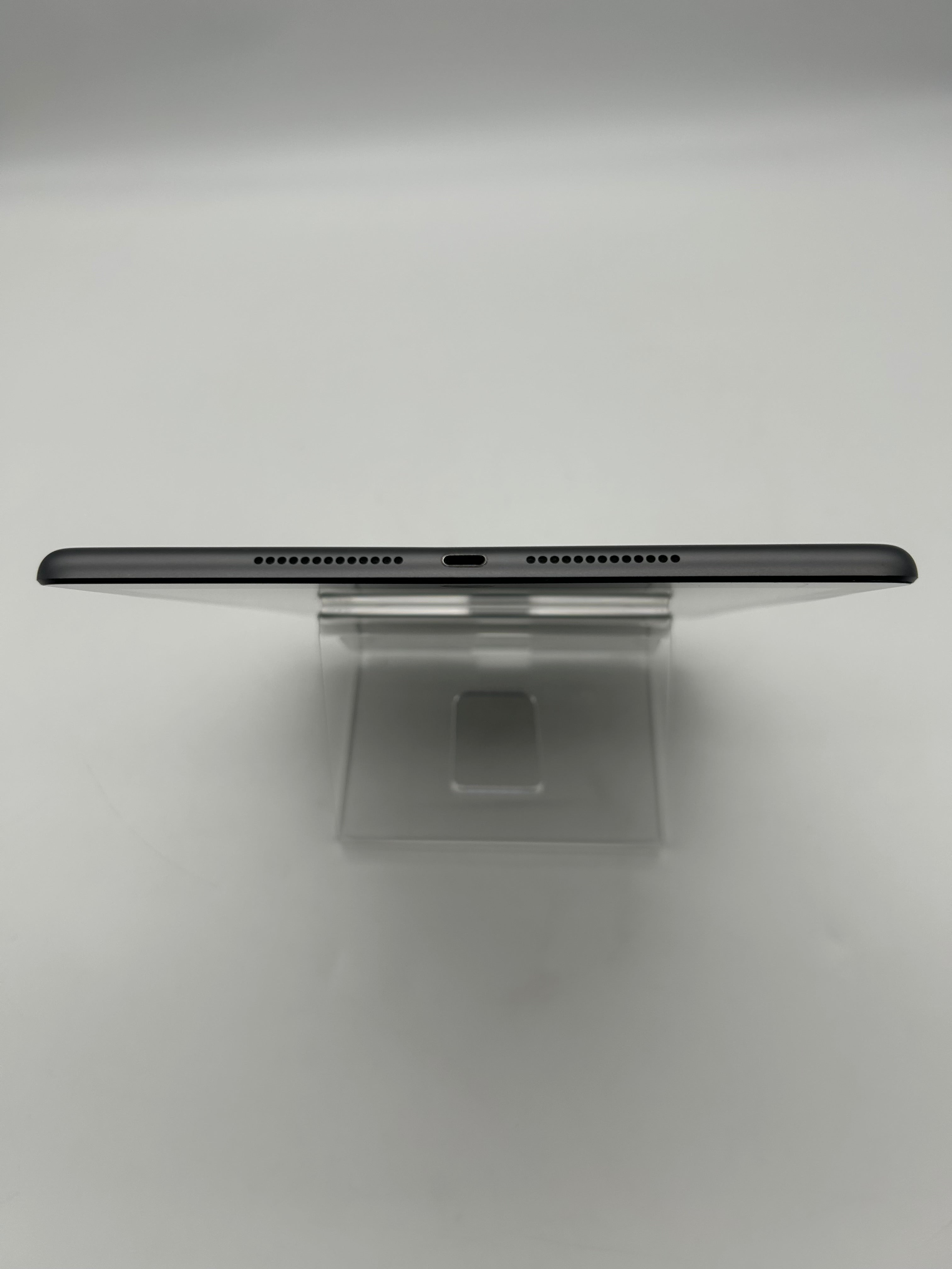 Apple iPad 8th Gen A2270 32GB Wi-Fi Space Gray