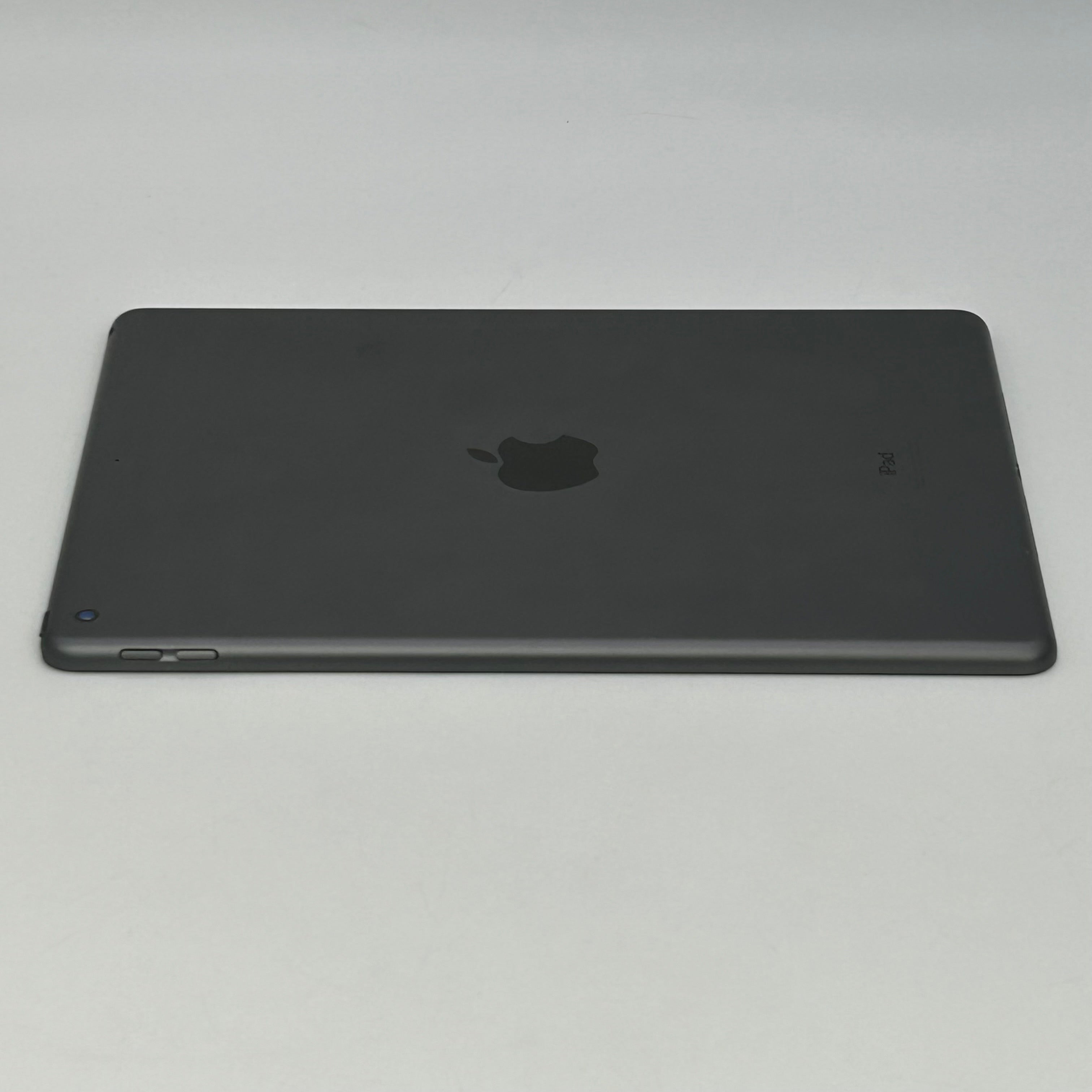Apple iPad 8th Gen 32GB Silver Wi-Fi 10.2 Tablet A2270