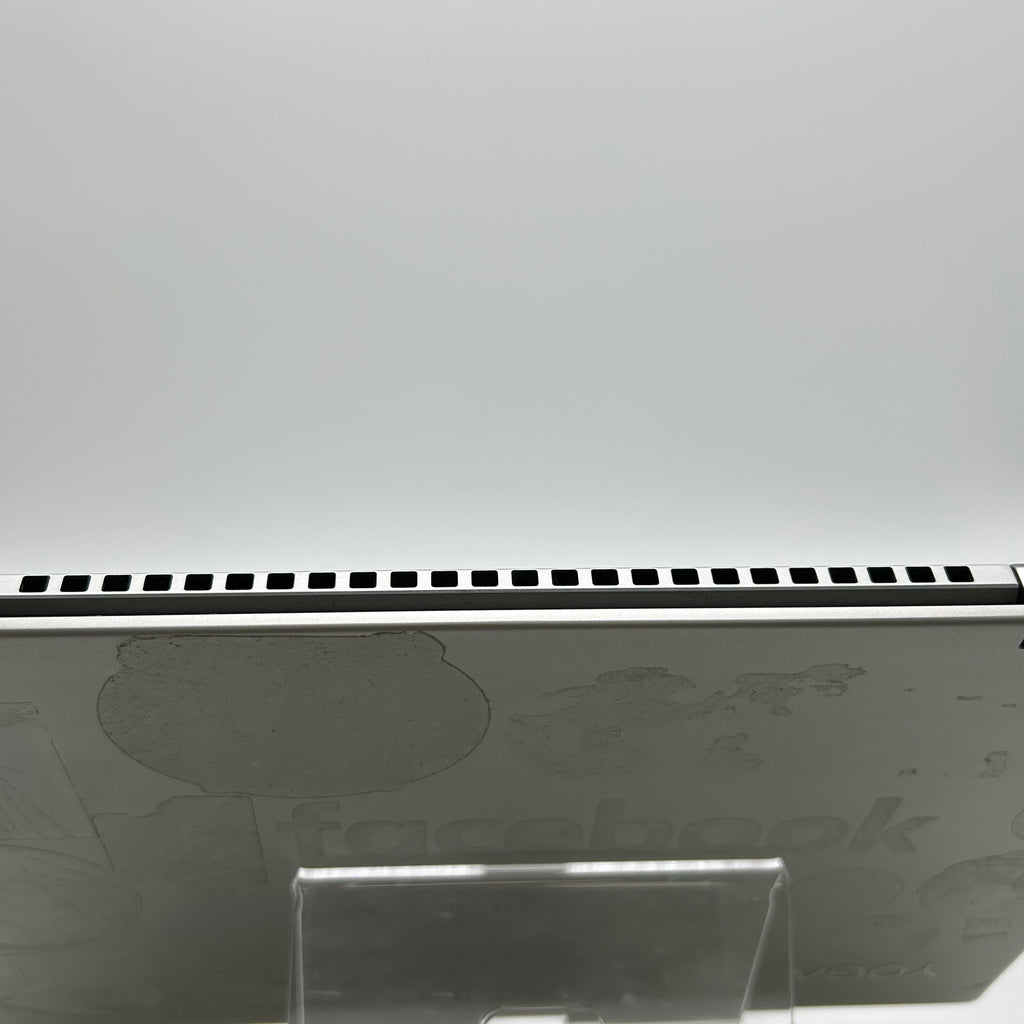 Lenovo Yoga 720-IKB 13-inch Core i5 7th Gen 256GB 8GB Silver Laptop - Used