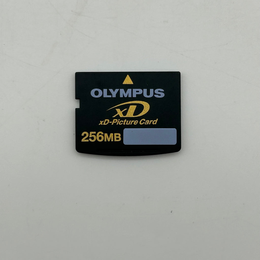 Olympus CAMEDIA C-5000 Zoom 5.0MP Digital Camera - Silver