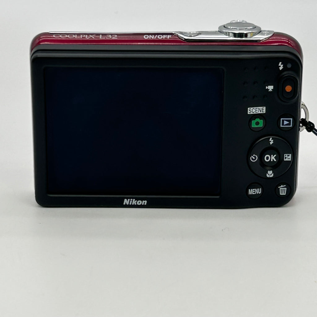 Nikon COOLPIX L32 20.1MP Digital Camera - Red - Case & 1GB SD - TESTED
