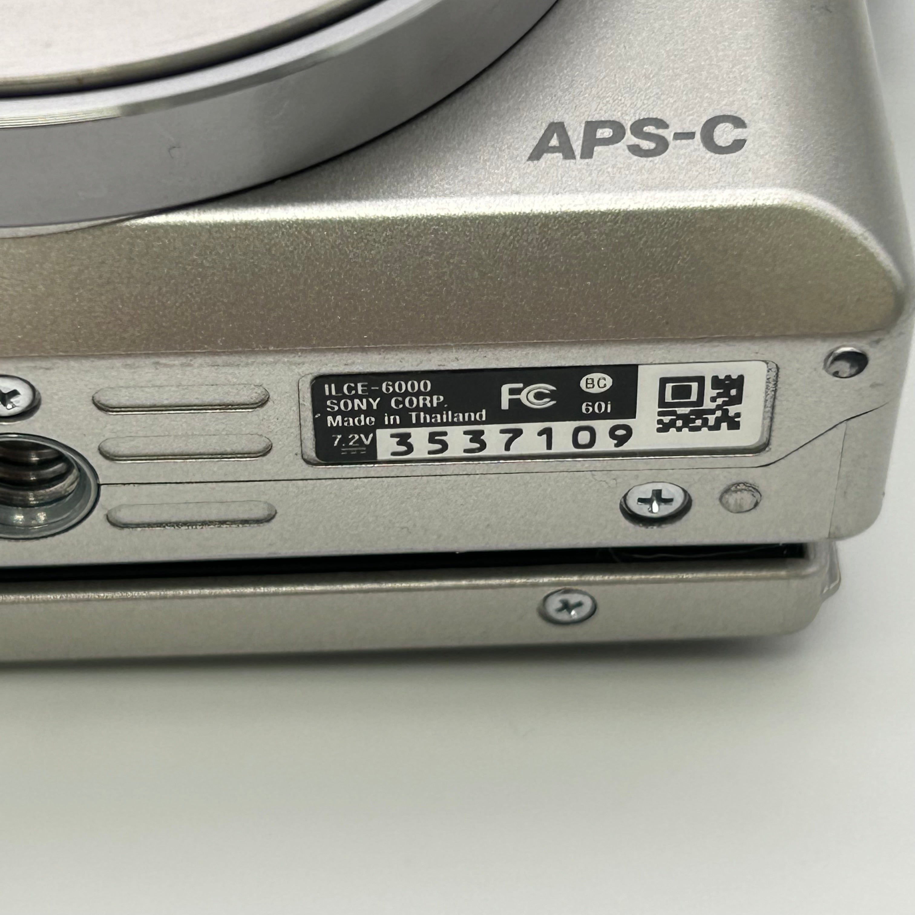 Sony Alpha A6000 Mirrorless Digital Camera w/16-50mm Lens English Silver - Used
