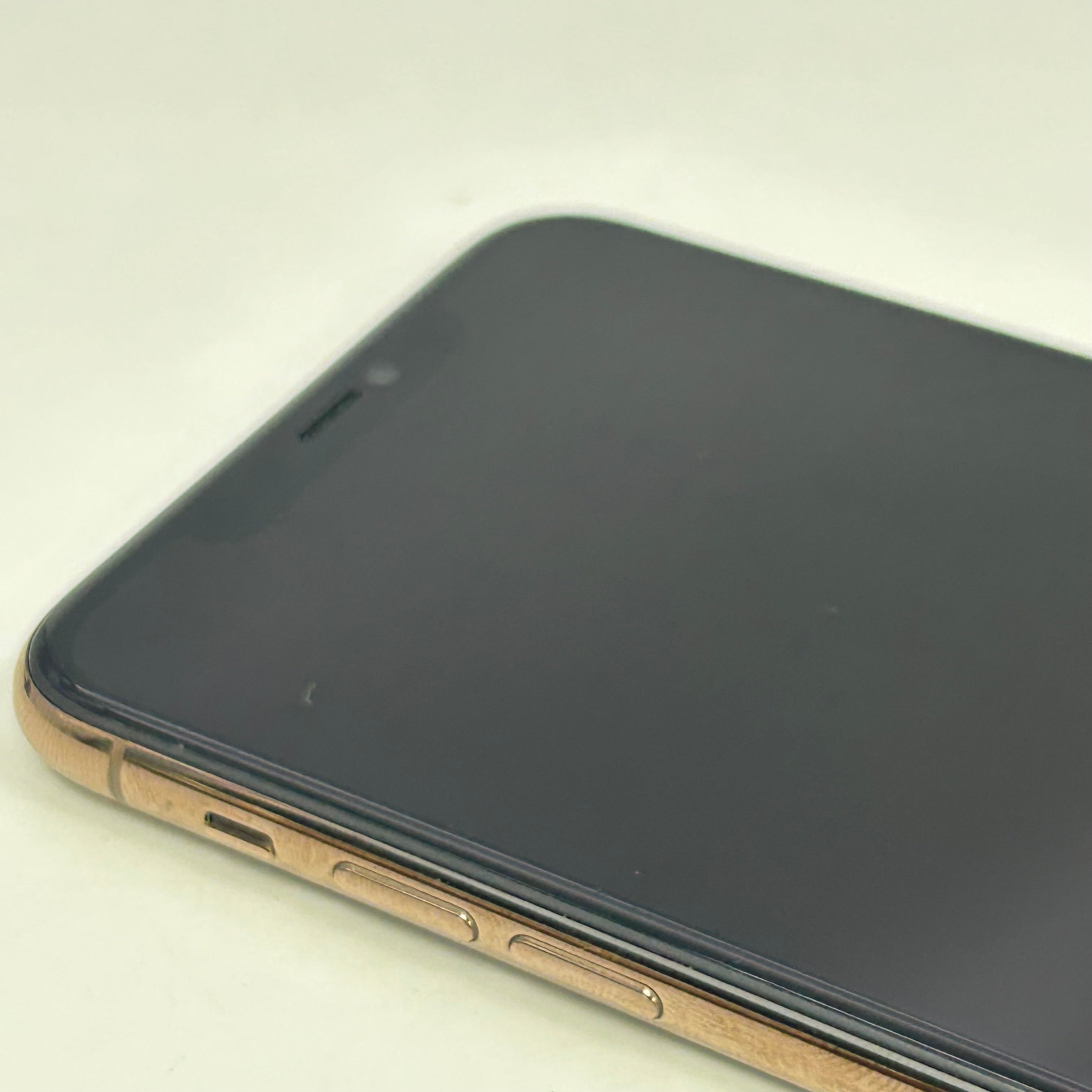 Apple iPhone 11 Pro Max A2161 Unlocked 64GB Gold 83% BH