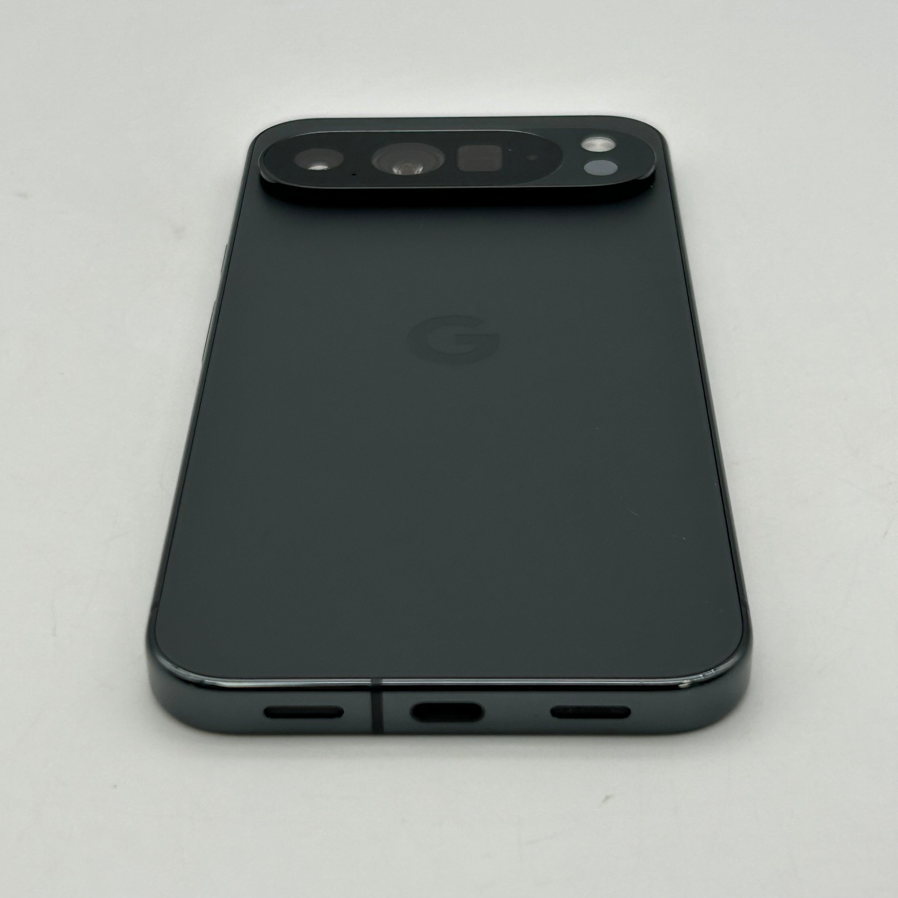 Google Pixel 10 Pro XL - 256GB - Dark Gray (AT&T) - For Parts Only