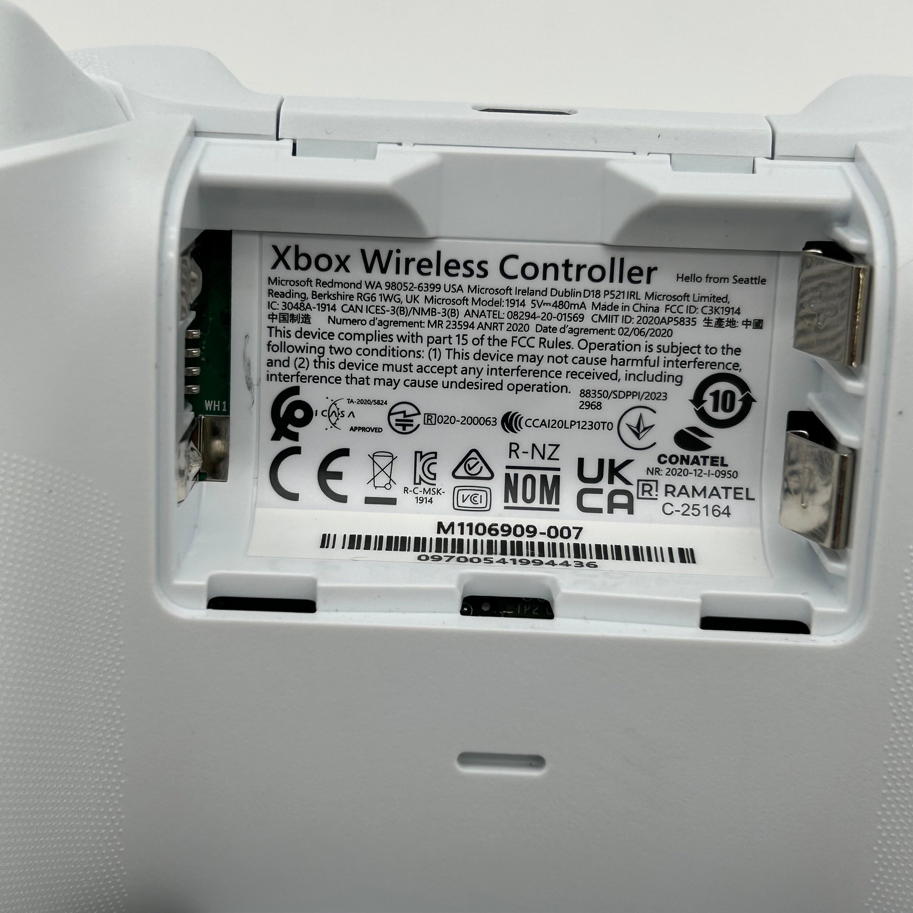 Microsoft Xbox Series S 1883 512GB Video Game Console - White - Used
