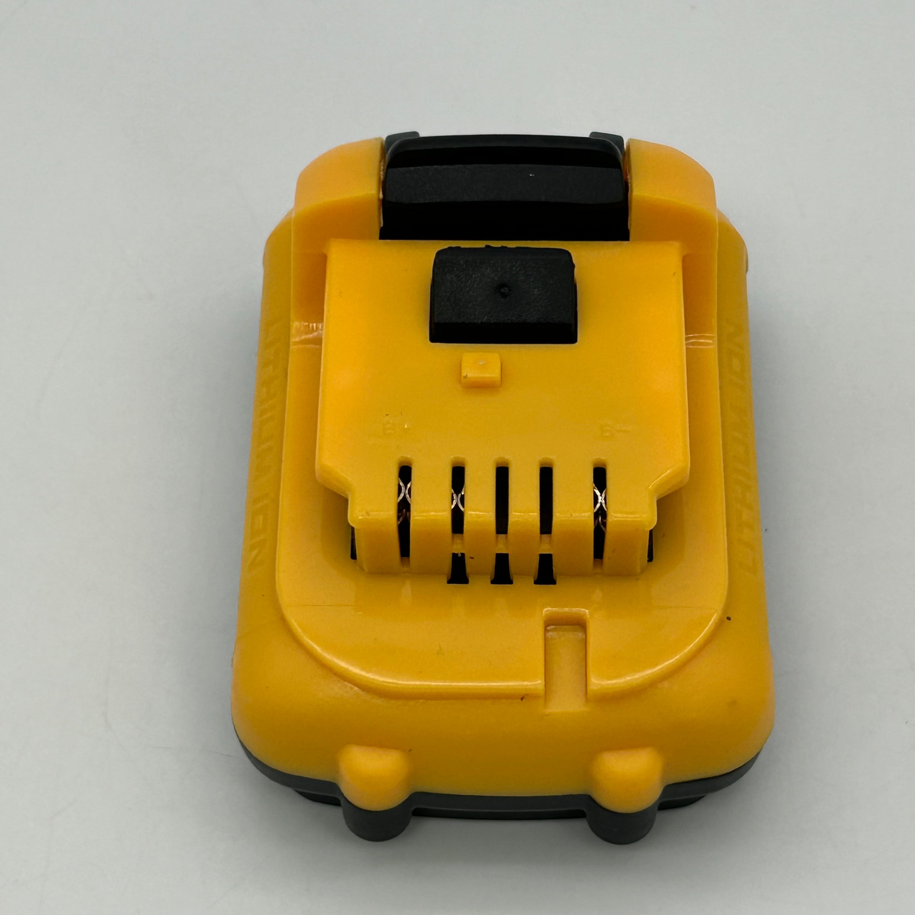 DeWALT DW089LG 12V 3x360 Green Line Laser Level Kit w/ Battery & Charger