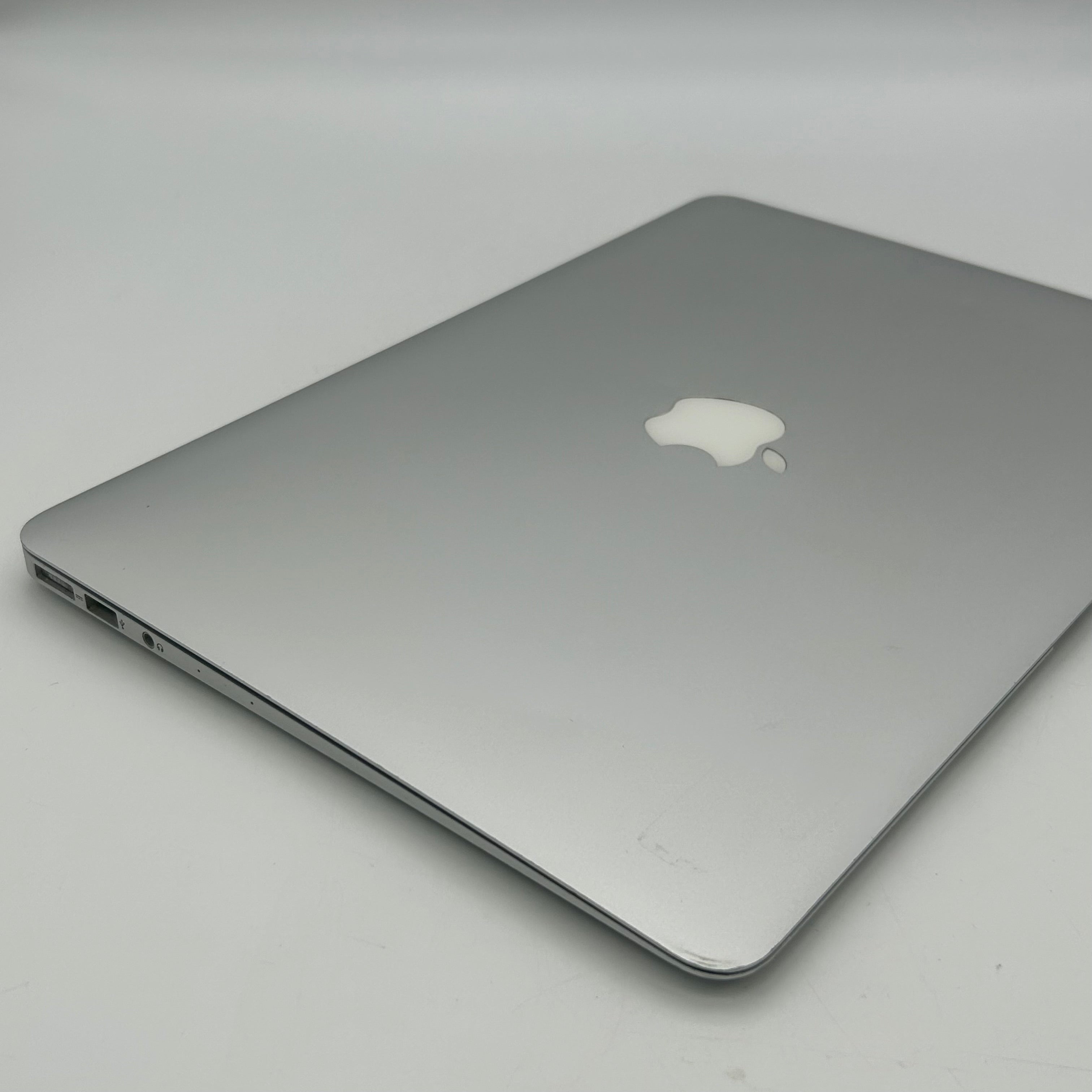 Apple MacBook Air 2015 | A1466 | I5 1.6GHz | 128GB SSD 8GB
