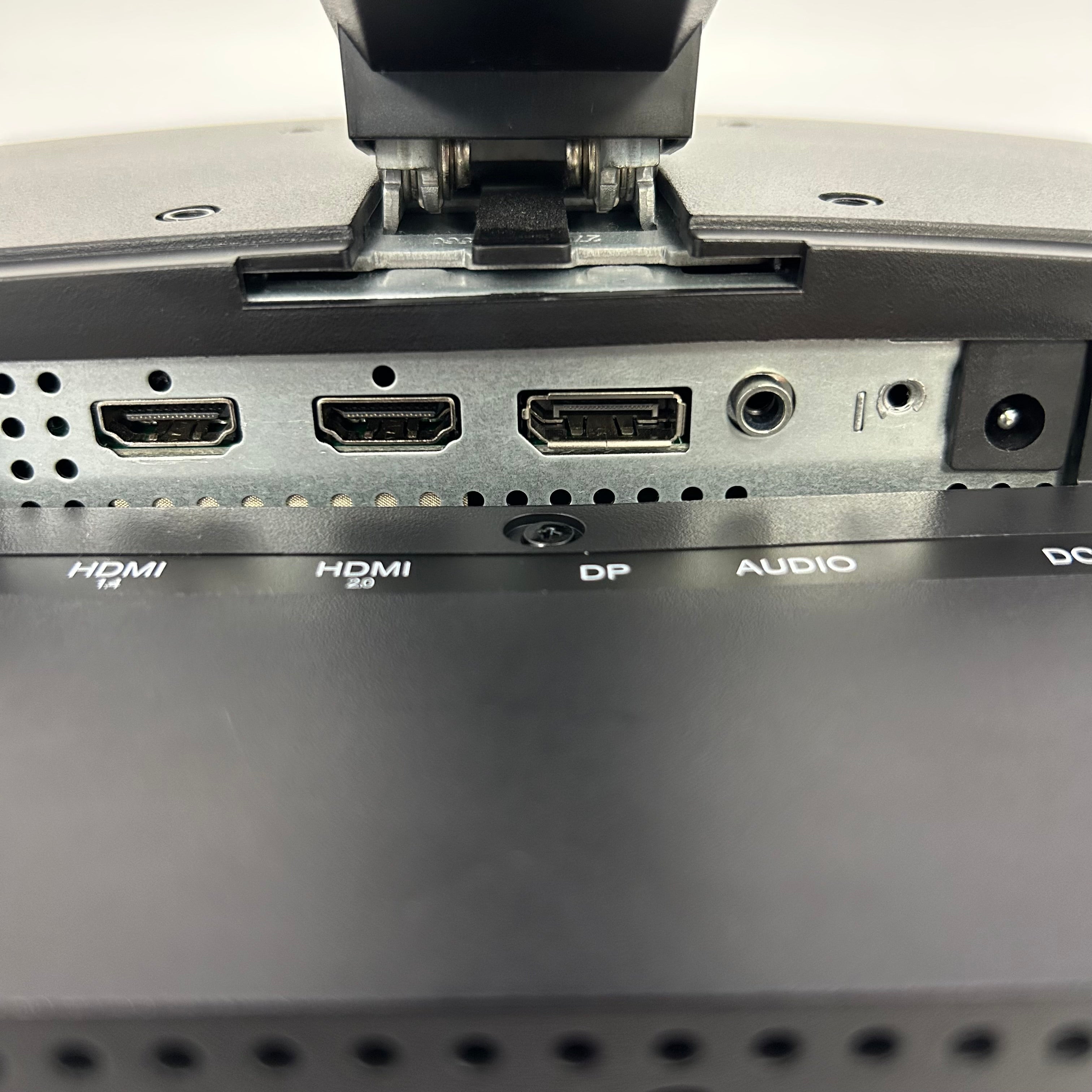 KOORUI 27E6QC 27 Inch Computer Monitor, QHD 2560P Gaming Monitor 144Hz