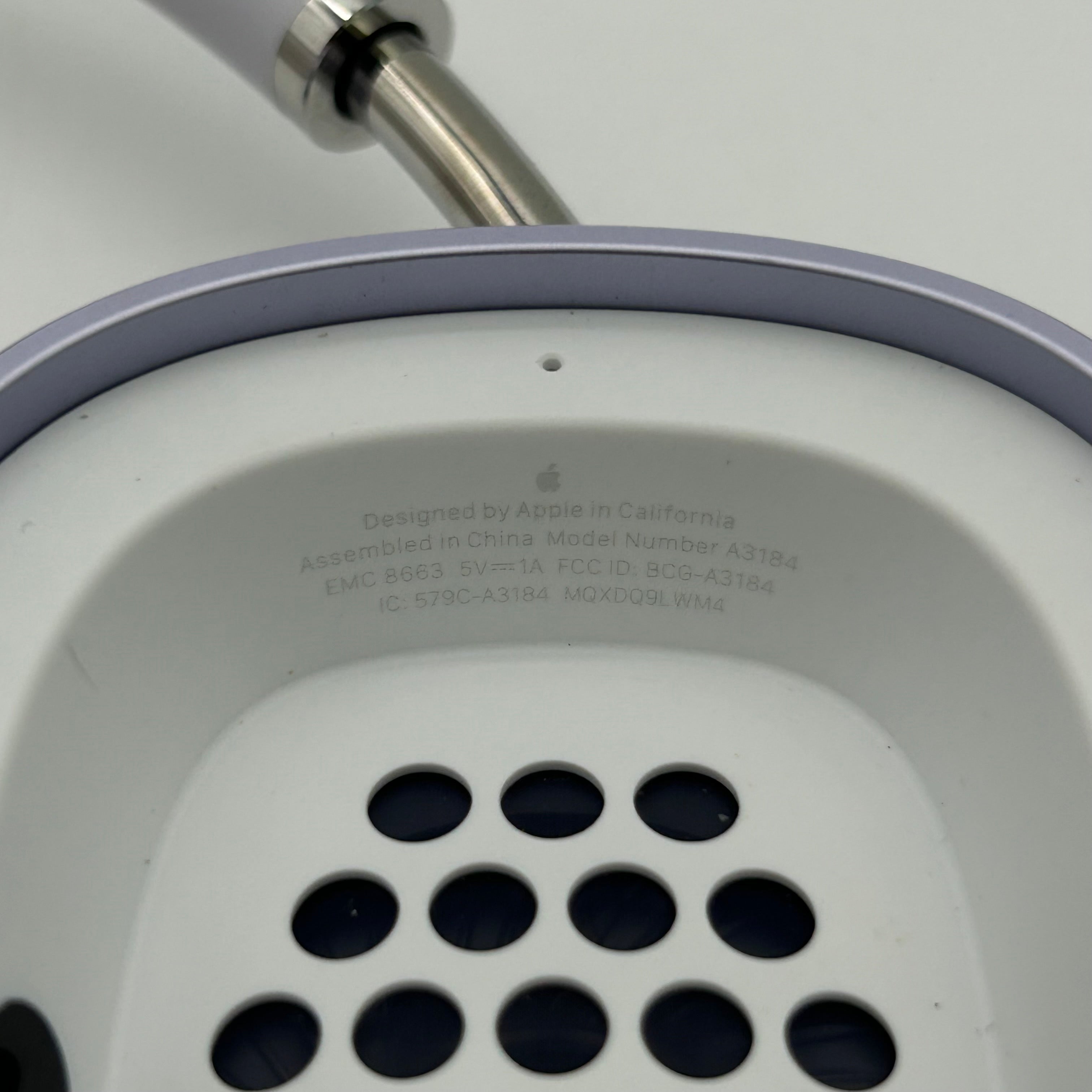 Apple AirPods A3184 Max Wireless Over-Ear Headphones (USB-C) Purple W/case