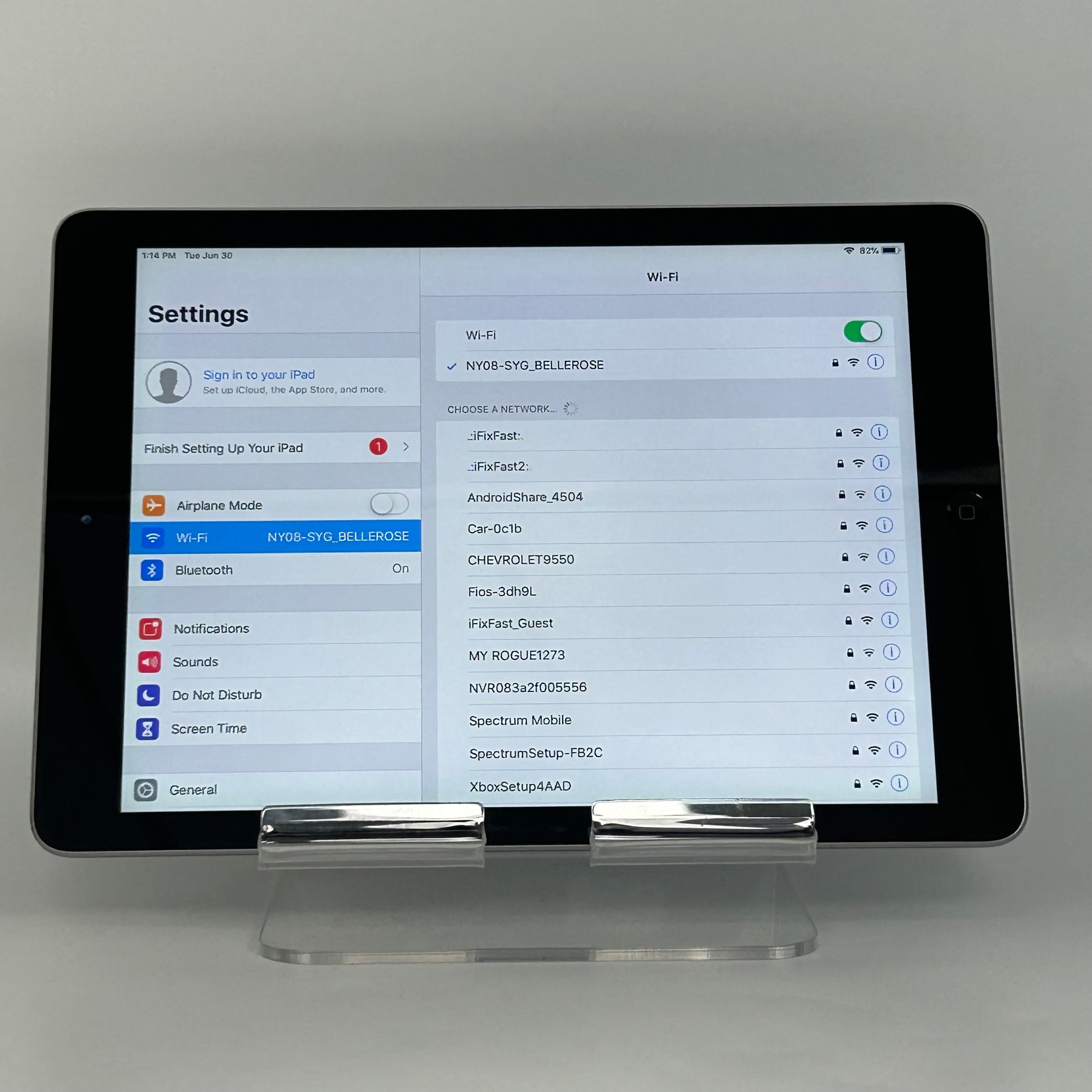 Apple iPad Air 1st Gen, 16GB, Wi-Fi, 9.7" - Silver, A1474 (MD785ZP/A)