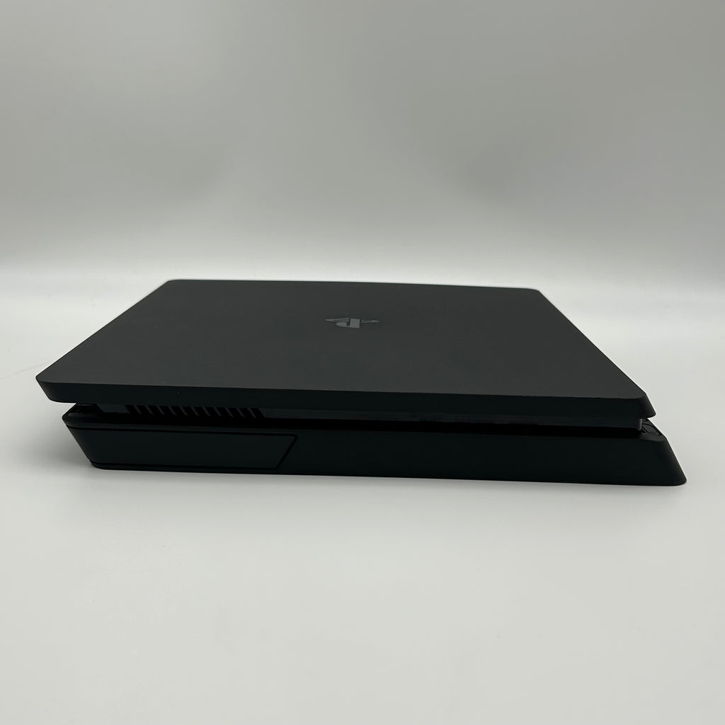 Sony PlayStation 4 CUH-2115A 500GB Storage w/ Two Controllers Black - Used
