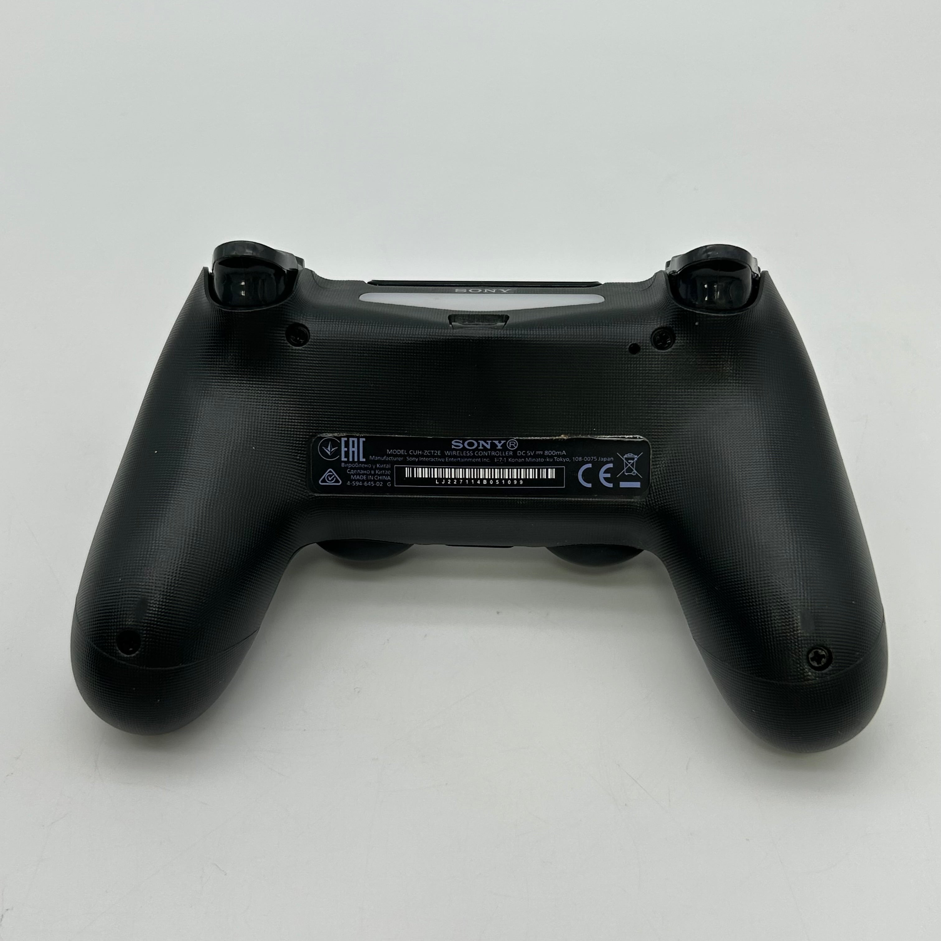 Sony PlayStation 4 Slim CUH-2115B 1 TB Video Game Console Bundle w/1 Controller