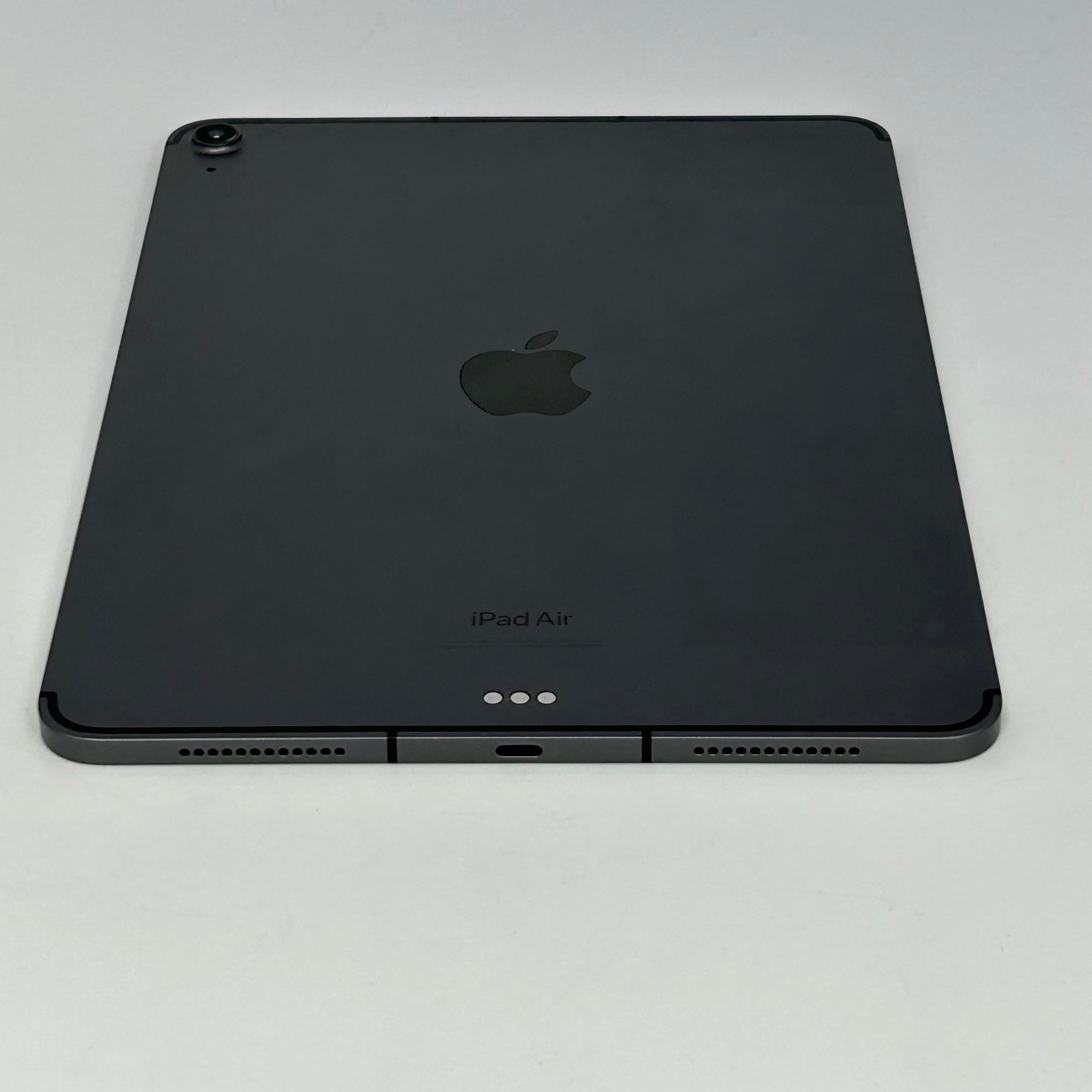 Apple iPad Air 5th Generation A2589 64GB Gray WiFi + Cellular Tablet