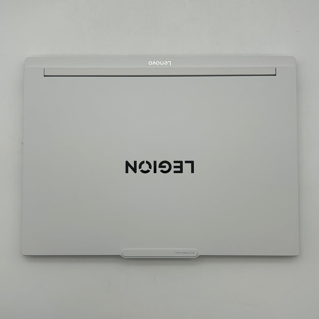 Lenovo Legion 7 16IAX10 16" Core Ultra 9 275HX 2.7GHz 32GB RAM 1TB SSD GeForce RTX 5070