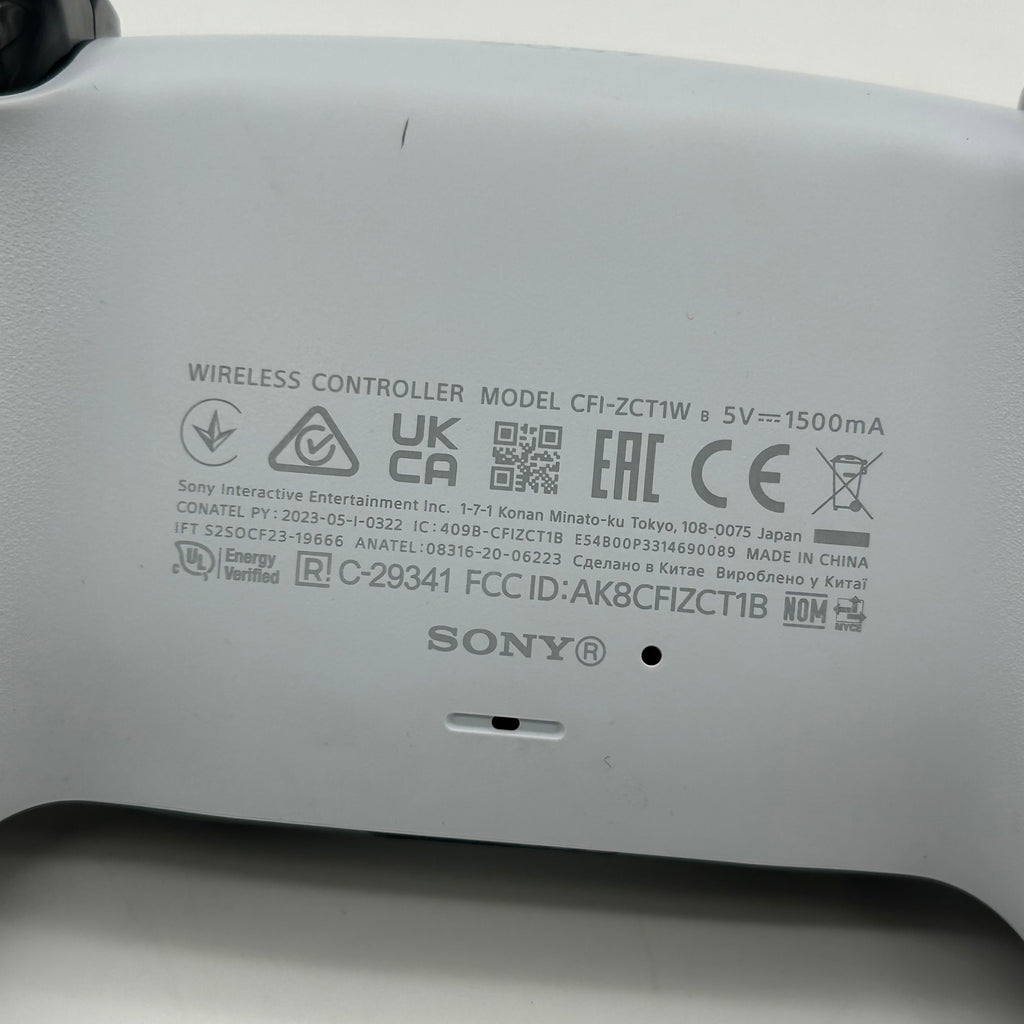 Sony PlayStation 5 PS5 Slim Disc 1TB White Console Bundle CFI-2015 2 Controllers