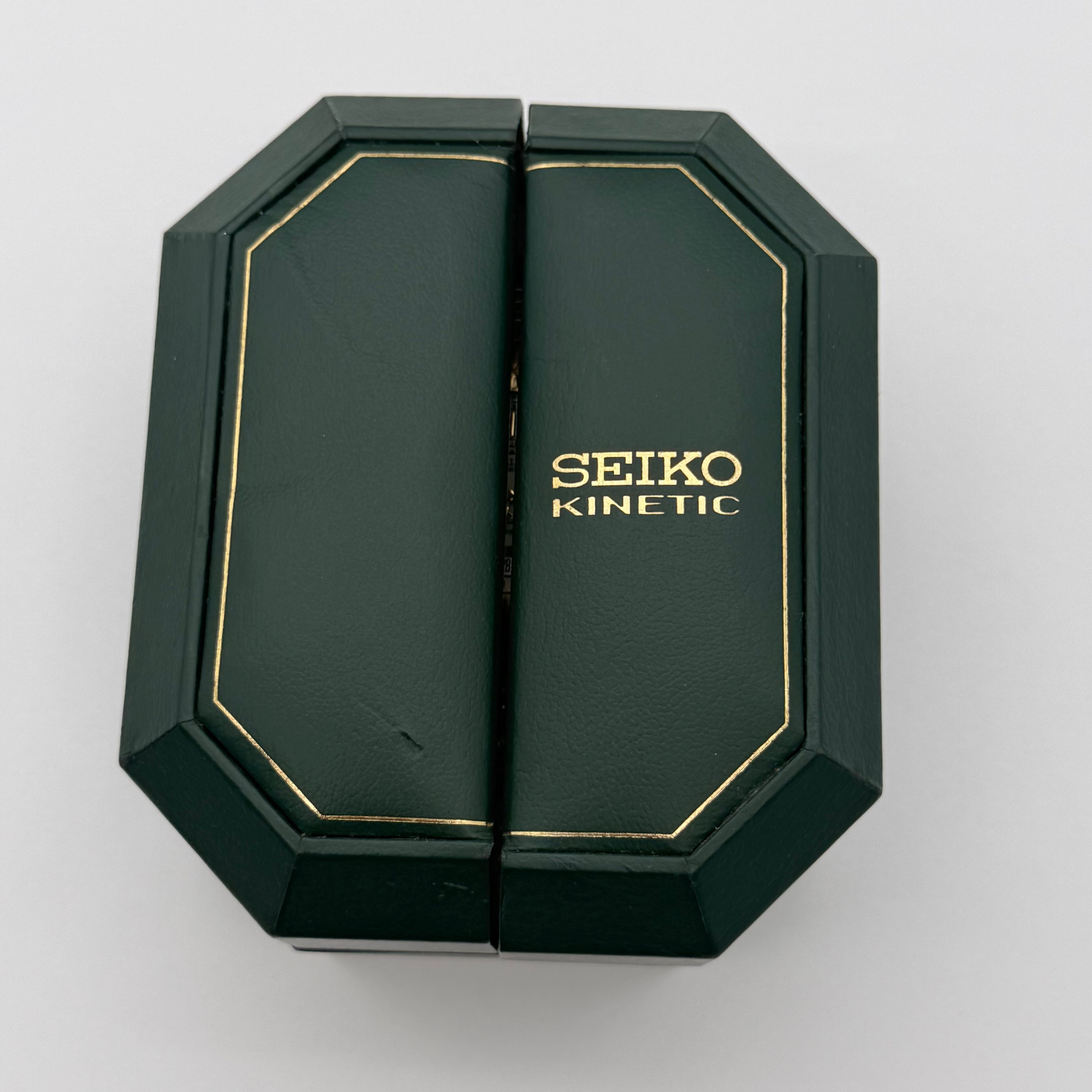 Men’s Seiko Vintage Kinetic Sport Gold Watch SKH228 - New open box