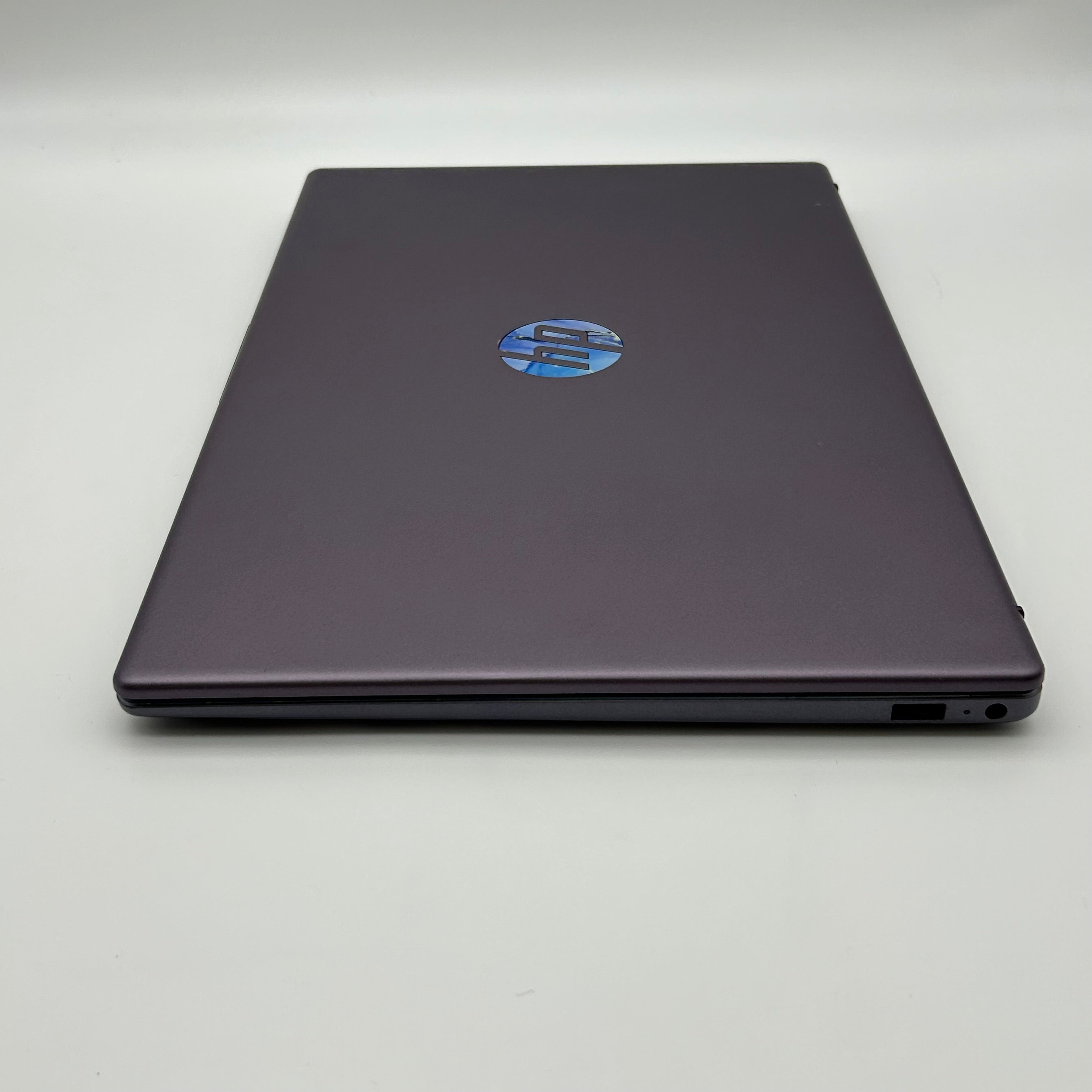 HP Laptop 15-fd0629ds 15-inch 1.2GHz 4GB RAM 128GB SSD Purple Used