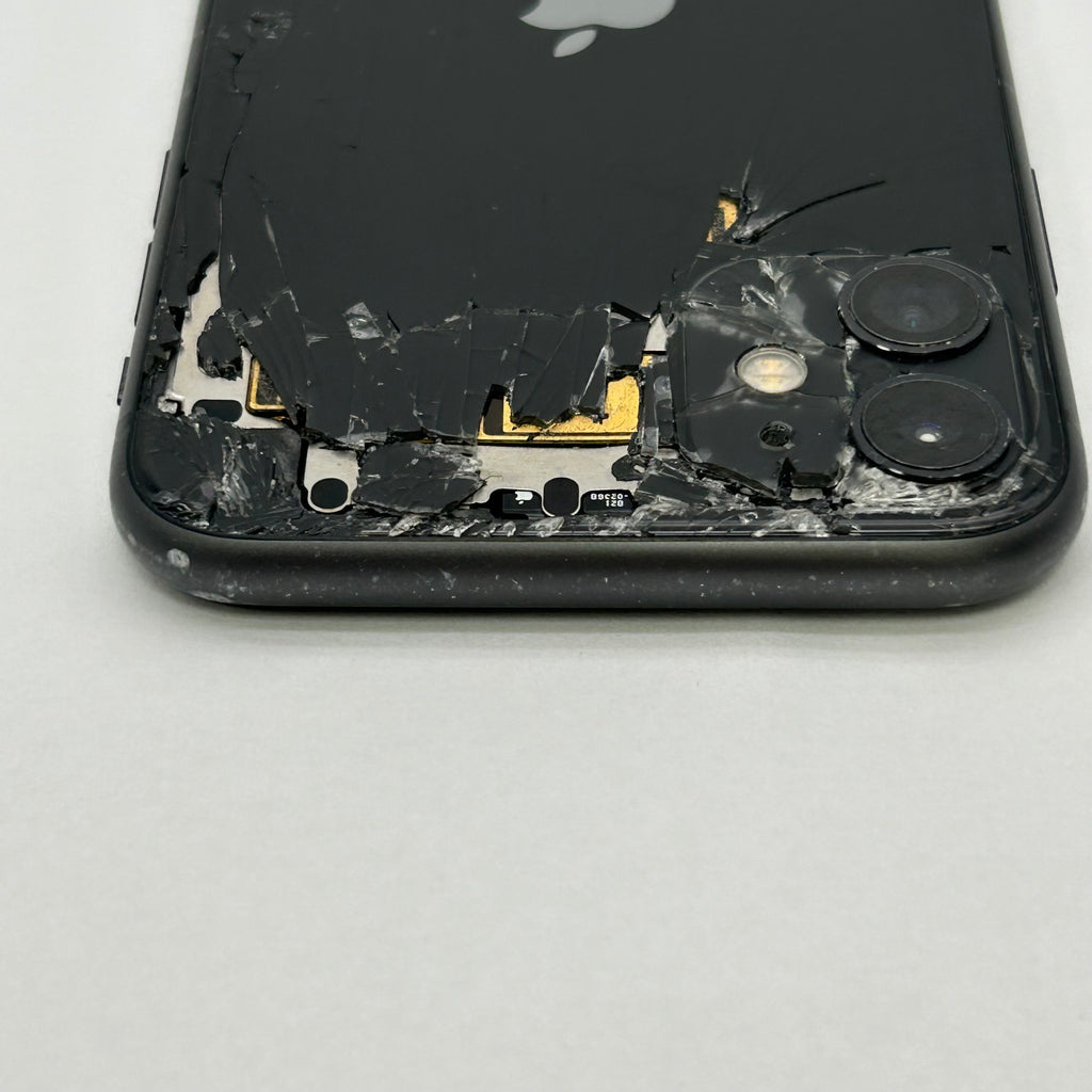 Broken Unlocked Apple iPhone 11 64GB 16.6 MWJE2LL/A Bad Battery